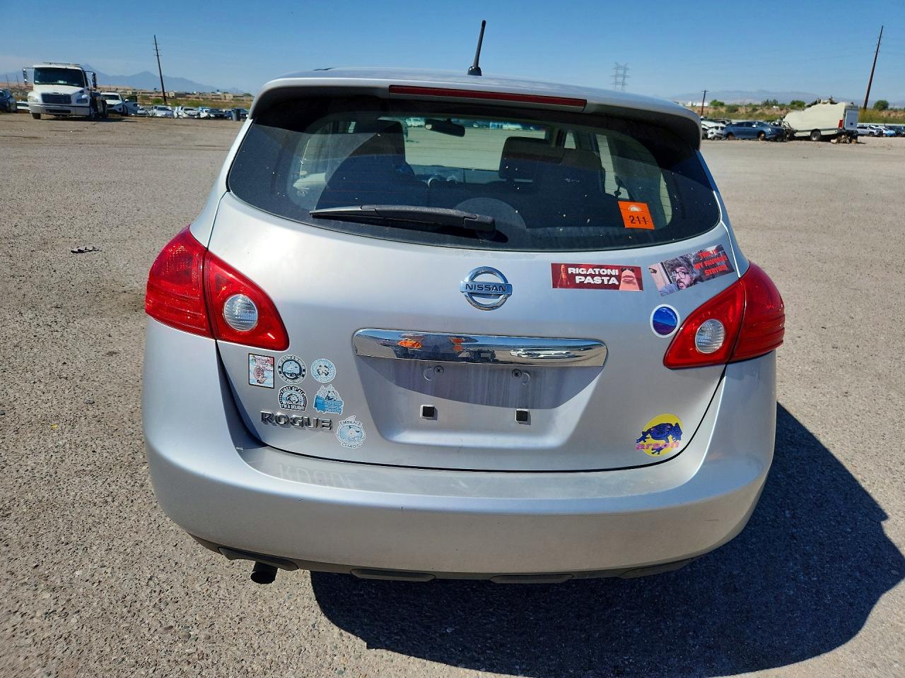 2012 Nissan Rogue S Silver vin: JN8AS5MT8CW279414