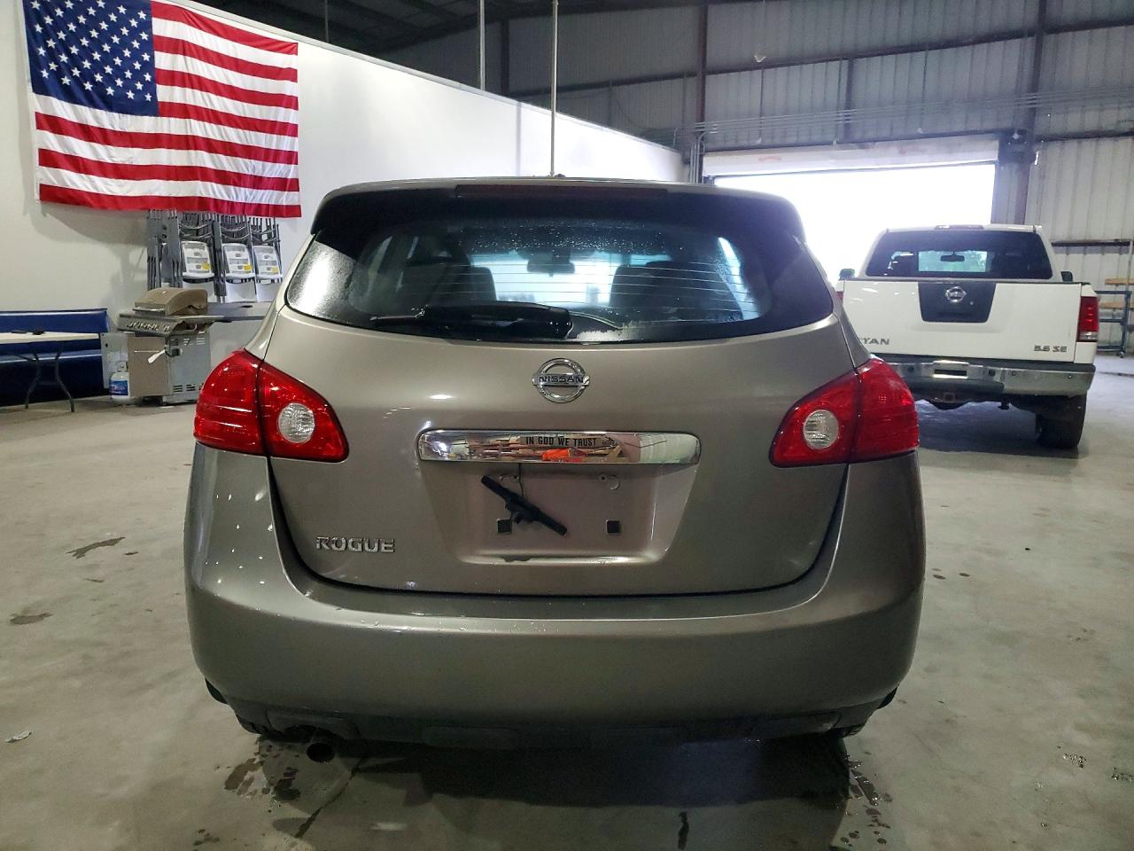 2012 Nissan Rogue S Silver vin: JN8AS5MT8CW282748