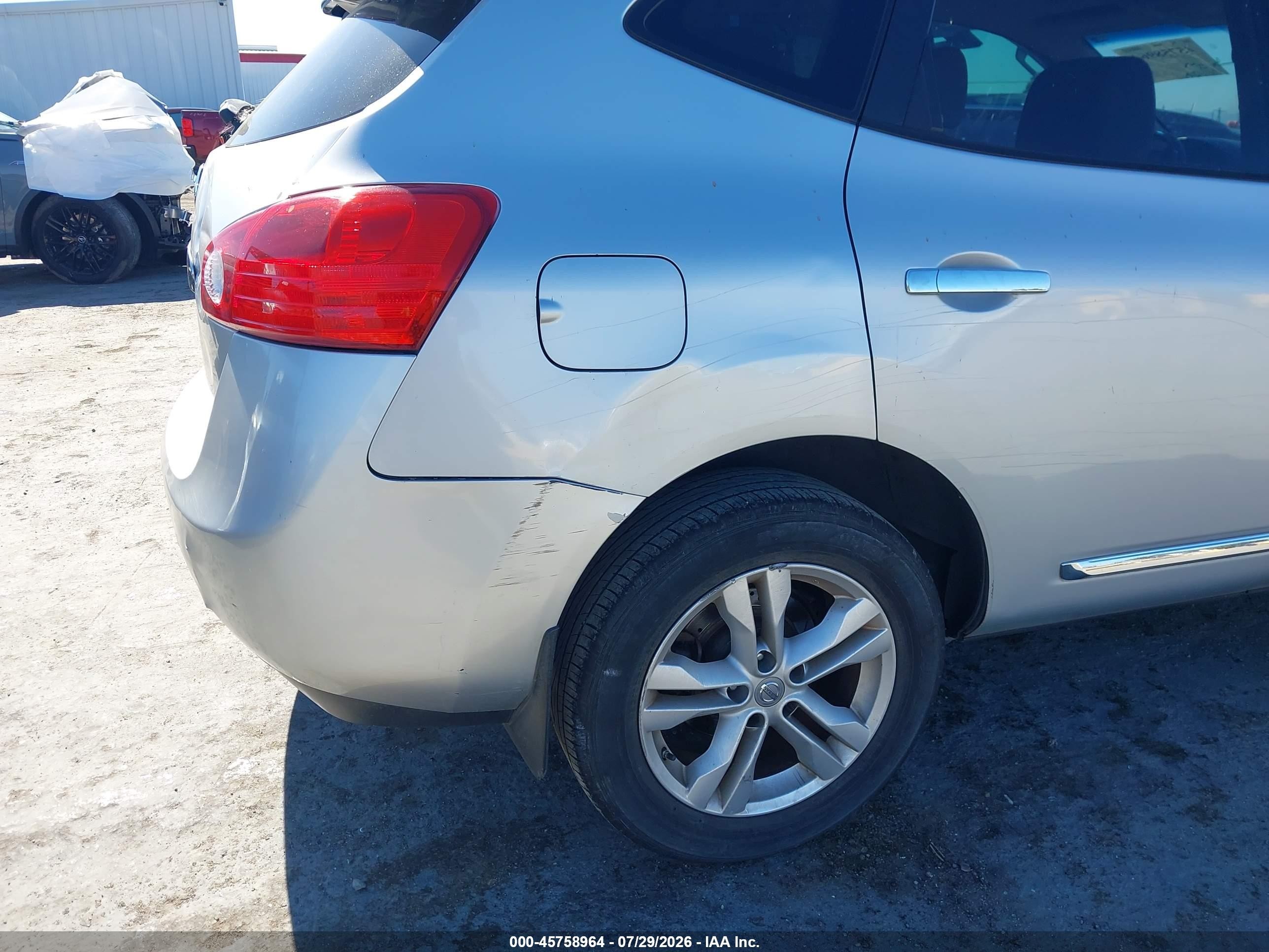 2012 Nissan Rogue Sv Silver vin: JN8AS5MT8CW609360