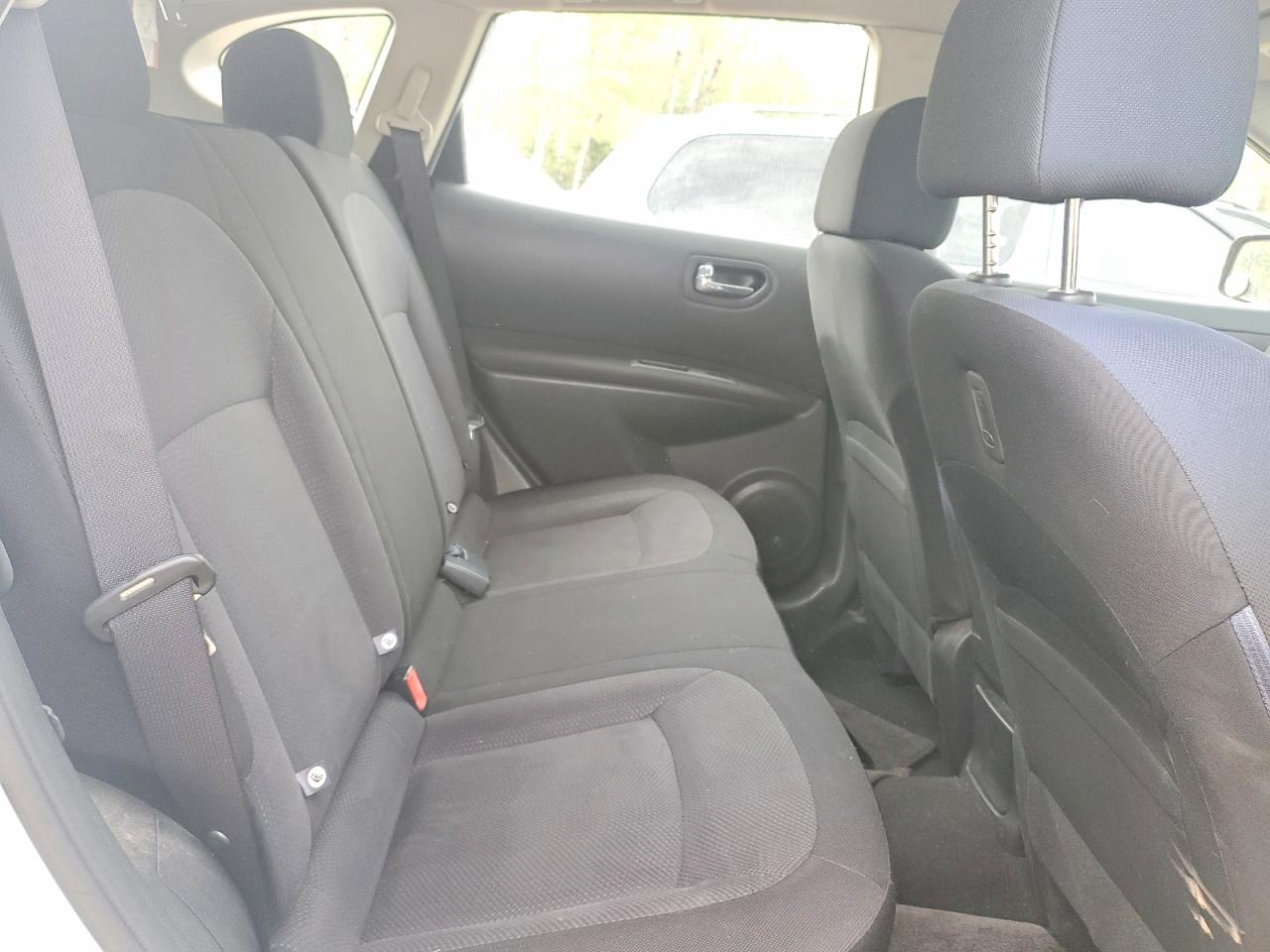 2013 Nissan Rogue S White vin: JN8AS5MT8DW021864