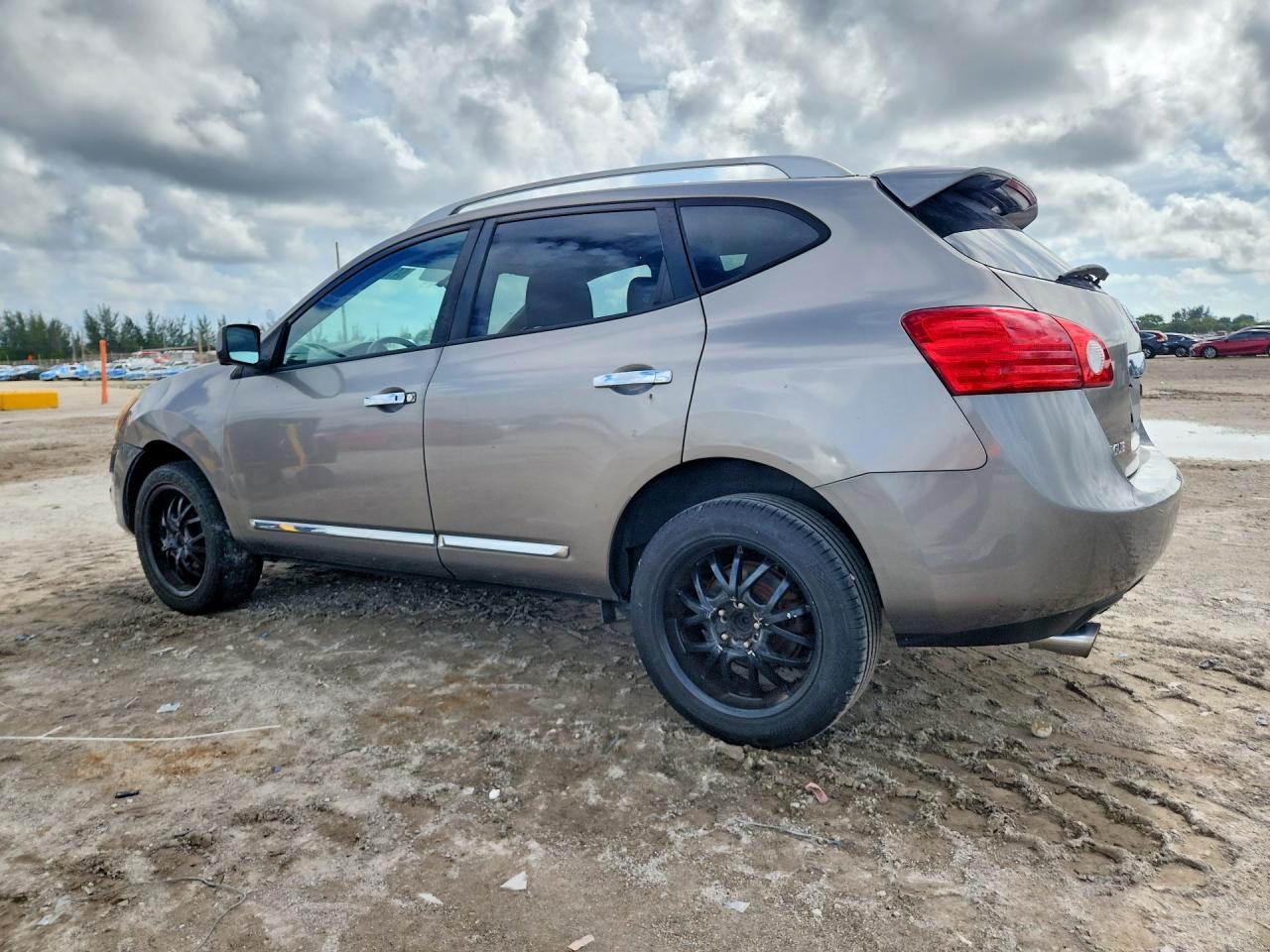 2013 Nissan Rogue S Gray vin: JN8AS5MT8DW024456