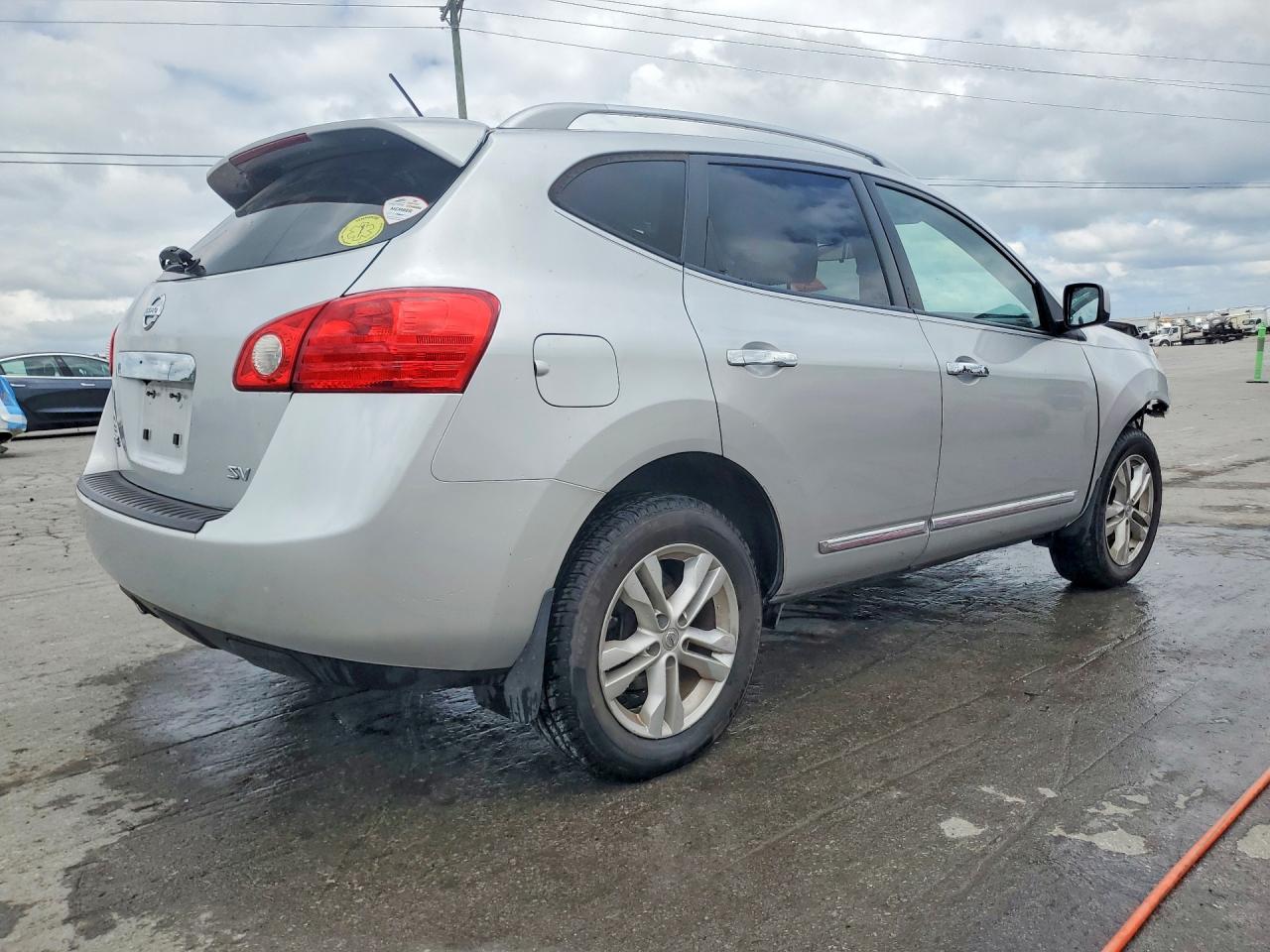 2013 Nissan Rogue S Серебряный vin: JN8AS5MT8DW508207