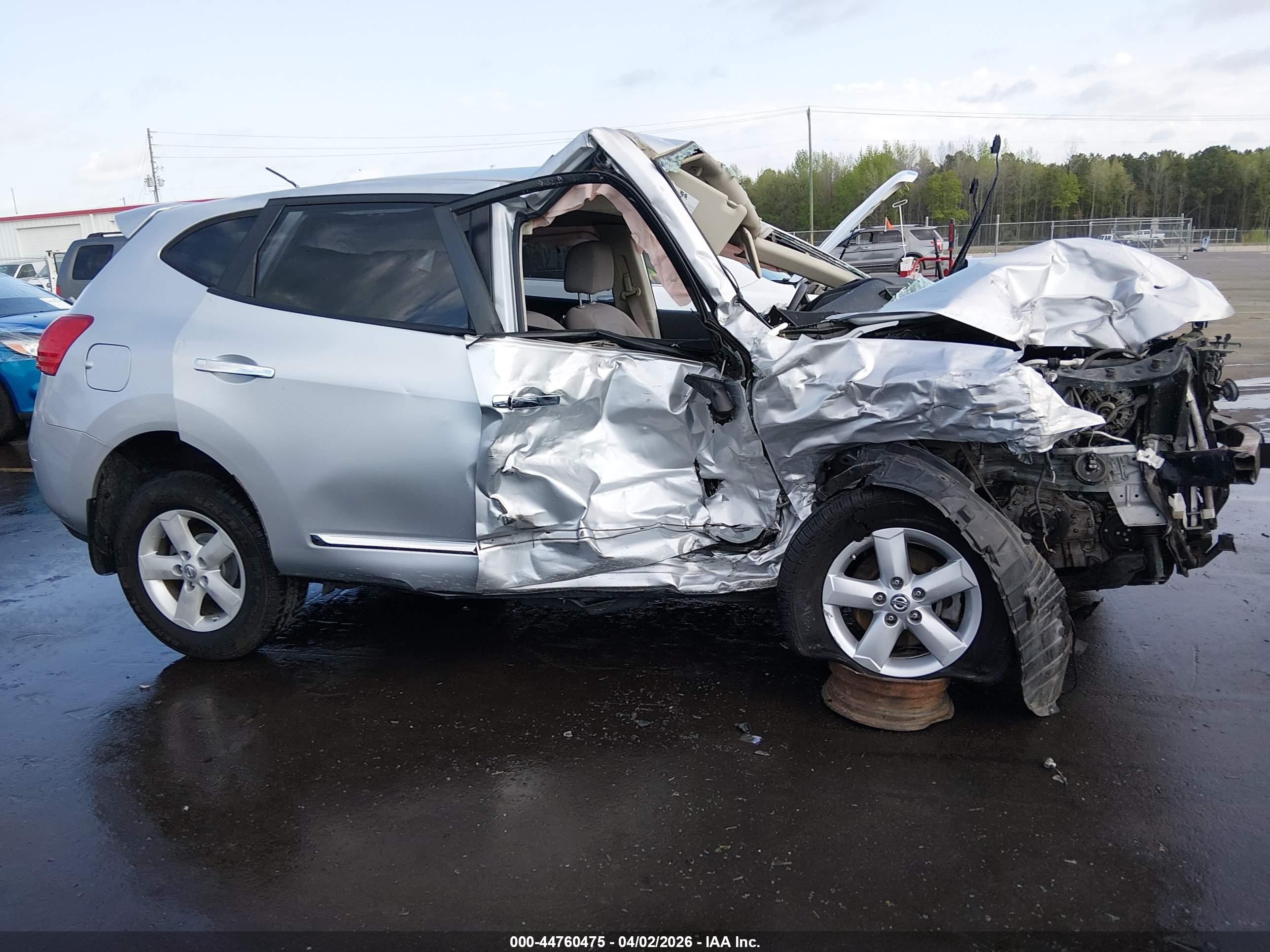 2013 Nissan Rogue S Silver vin: JN8AS5MT8DW530742