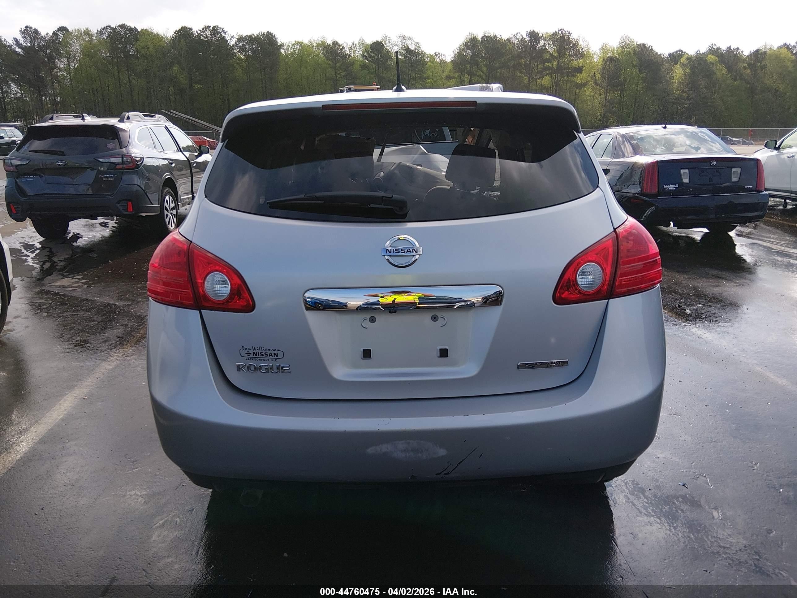2013 Nissan Rogue S Silver vin: JN8AS5MT8DW530742