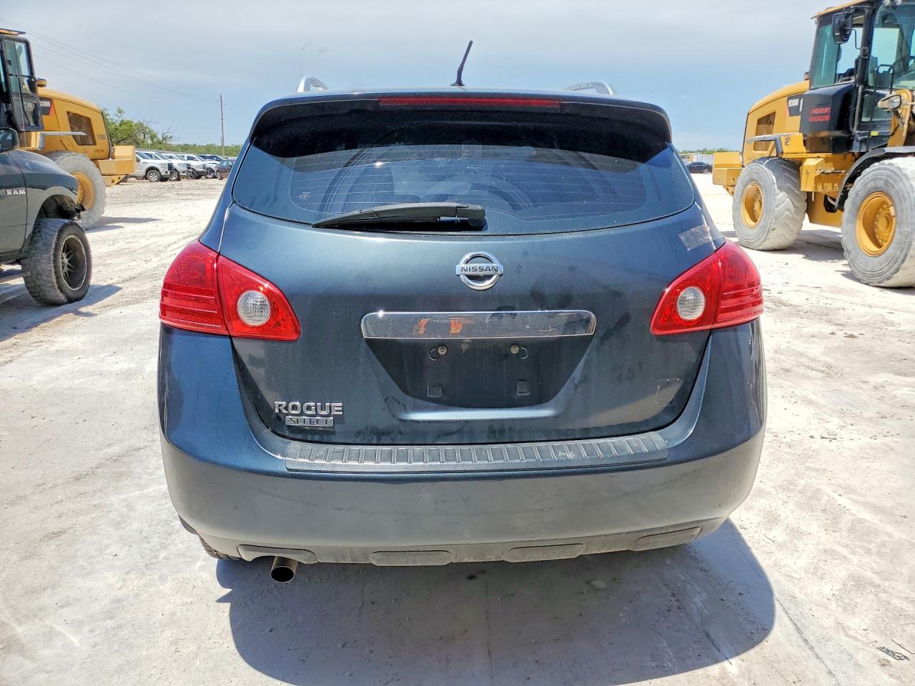 2014 Nissan Rogue Select S Charcoal vin: JN8AS5MT8EW604324