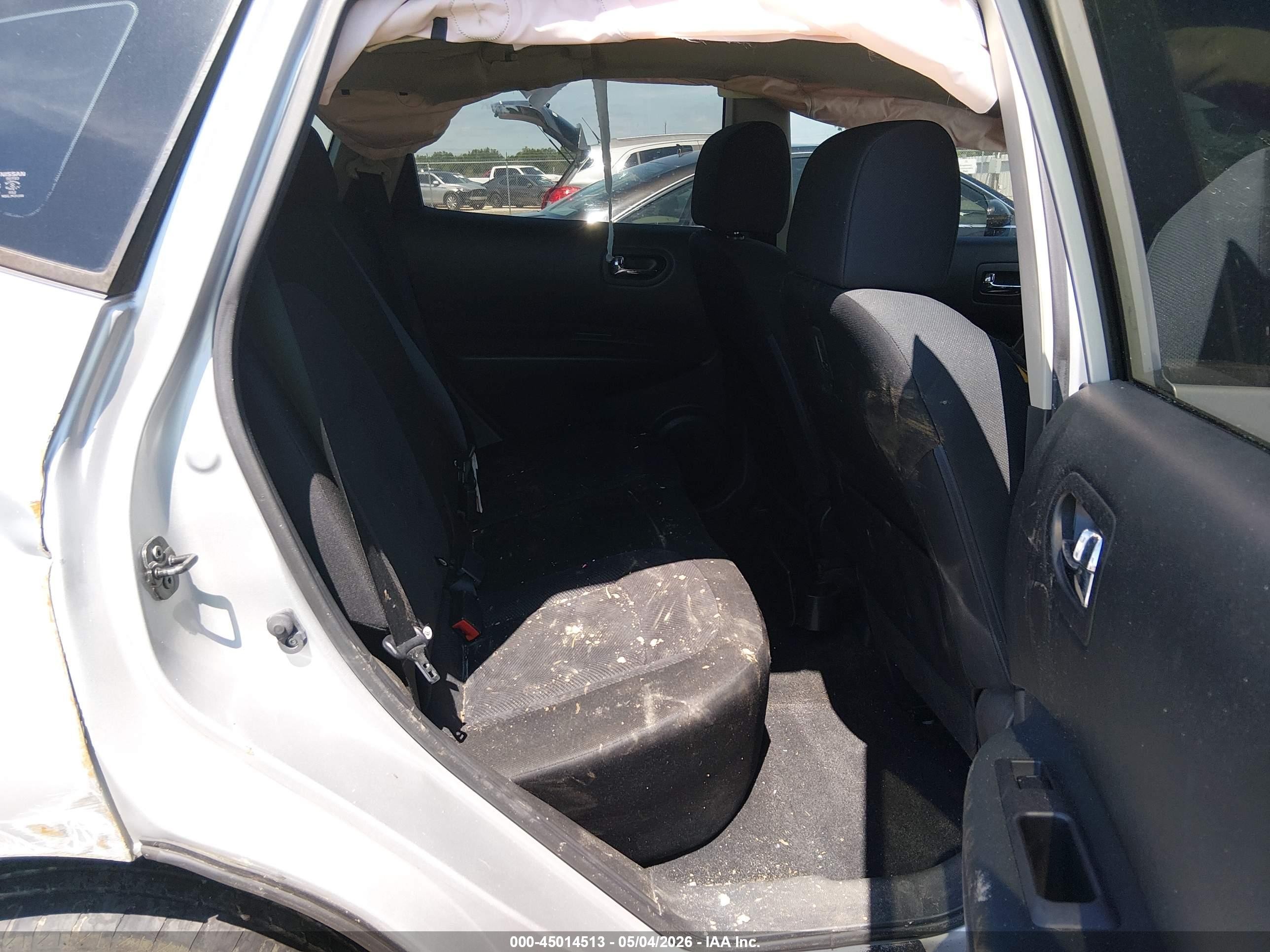 2014 Nissan Rogue Select S Silver vin: JN8AS5MT8EW613055