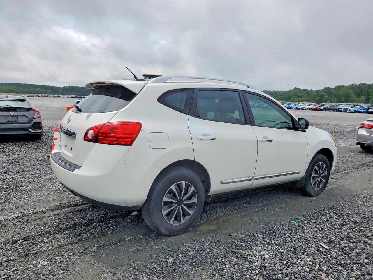 2014 Nissan Rogue Select S Белый vin: JN8AS5MT8EW621639