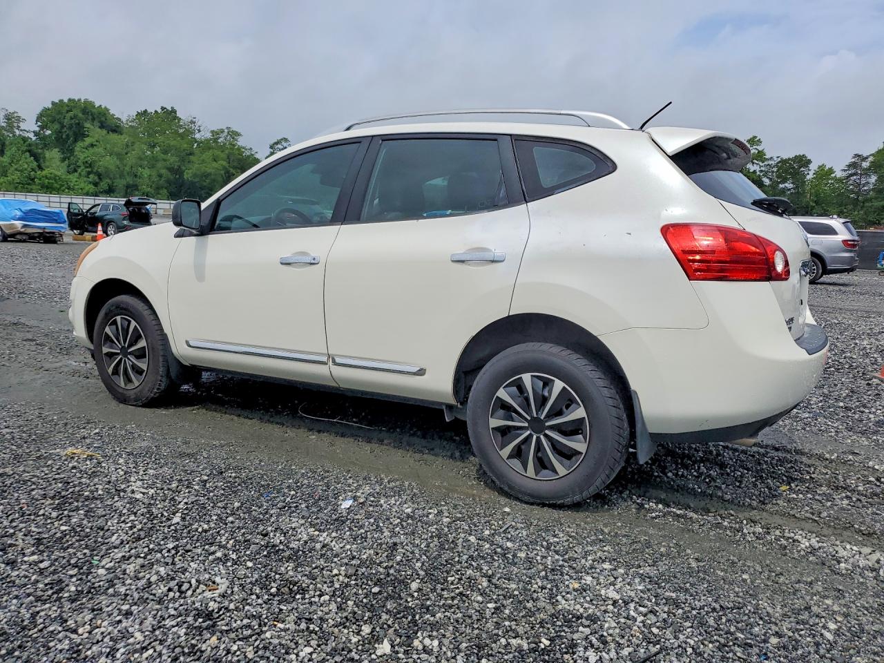 2014 Nissan Rogue Select S Белый vin: JN8AS5MT8EW621639