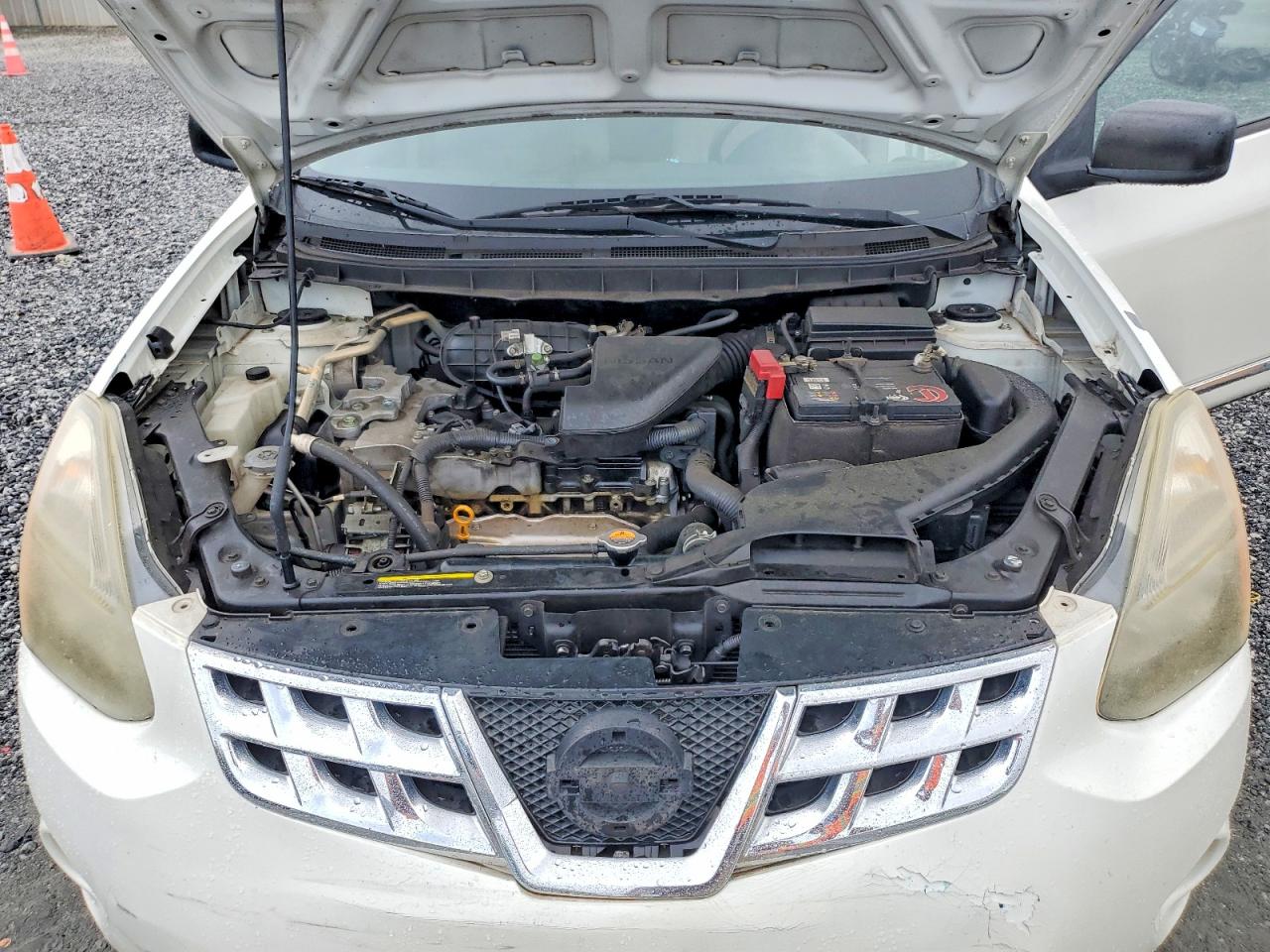 2014 Nissan Rogue Select S Белый vin: JN8AS5MT8EW621639