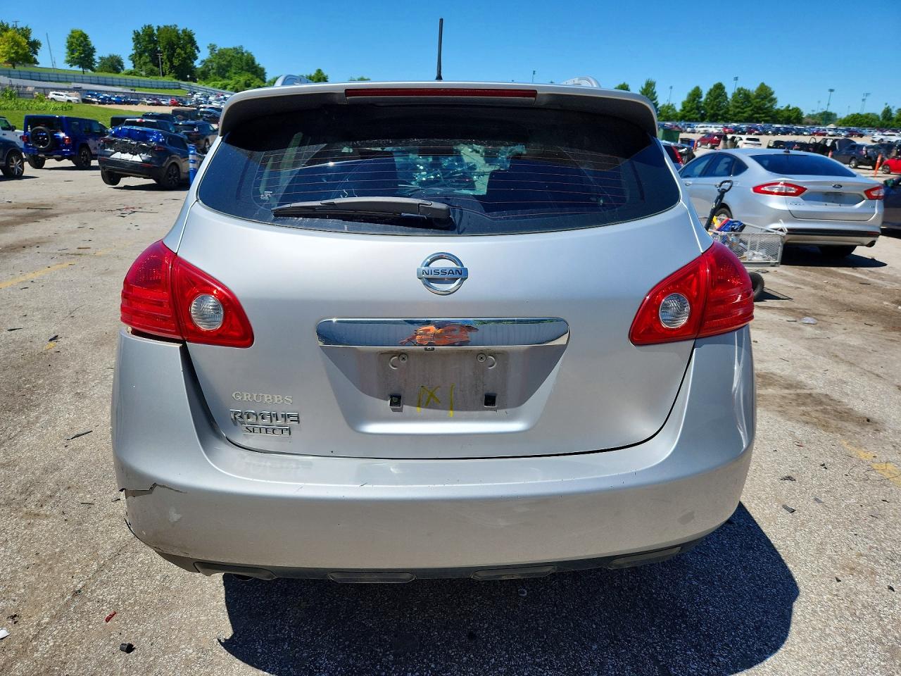 2014 Nissan Rogue Select S Silver vin: JN8AS5MT8EW623441