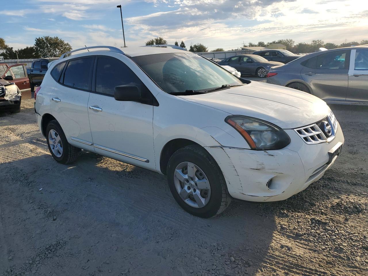 2014 Nissan Rogue Select S White vin: JN8AS5MT8EW625044