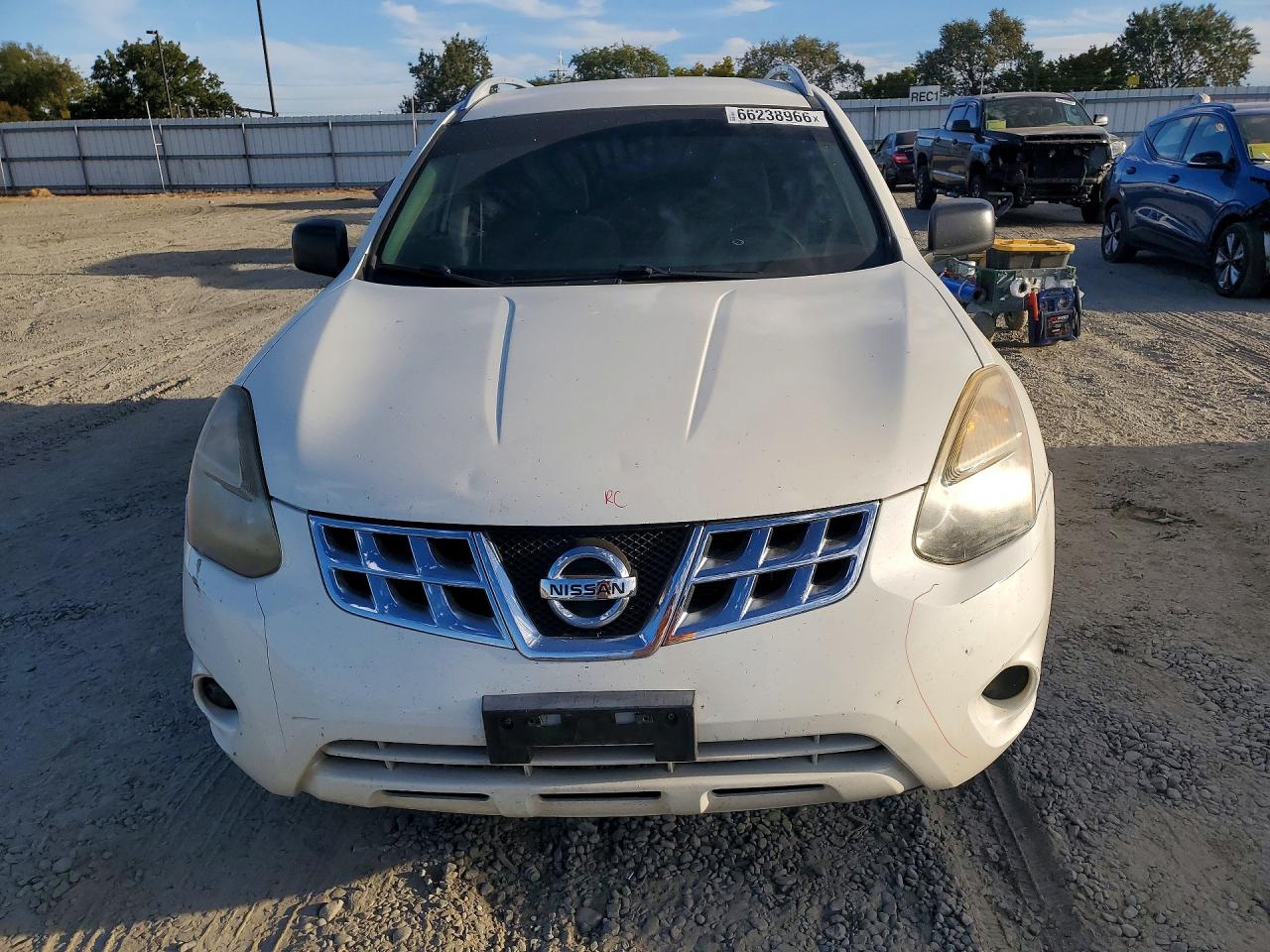 2014 Nissan Rogue Select S White vin: JN8AS5MT8EW625044