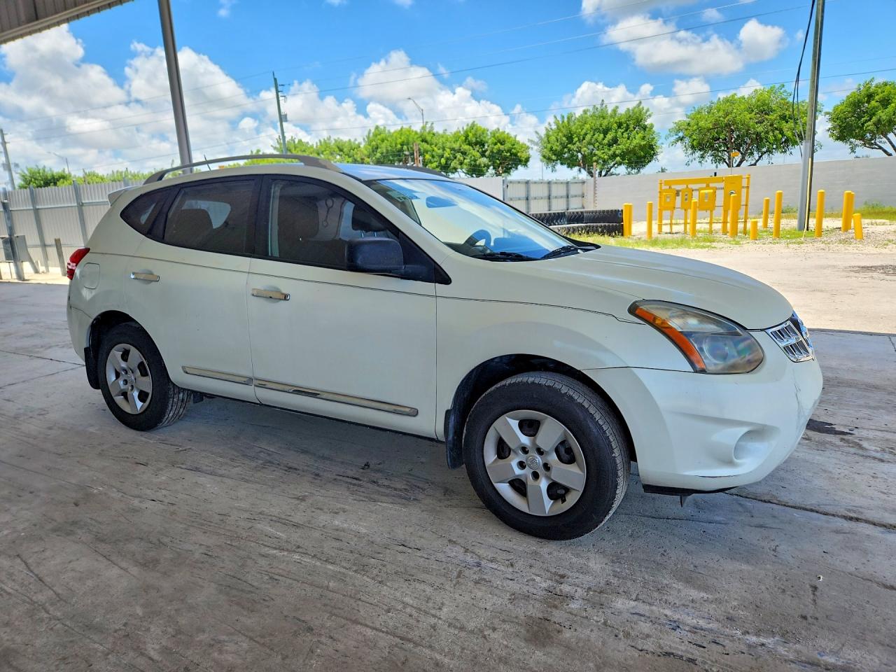 2015 Nissan Rogue Select S White vin: JN8AS5MT8FW163750