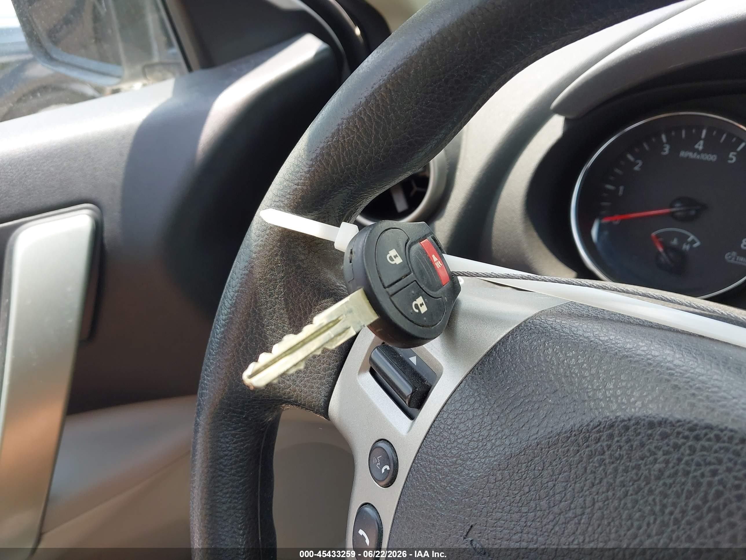 2015 Nissan Rogue Select S White vin: JN8AS5MT8FW651452