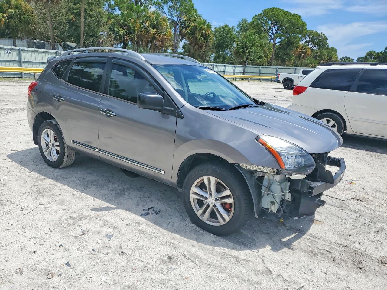 2015 Nissan Rogue Select S Gray vin: JN8AS5MT8FW658630