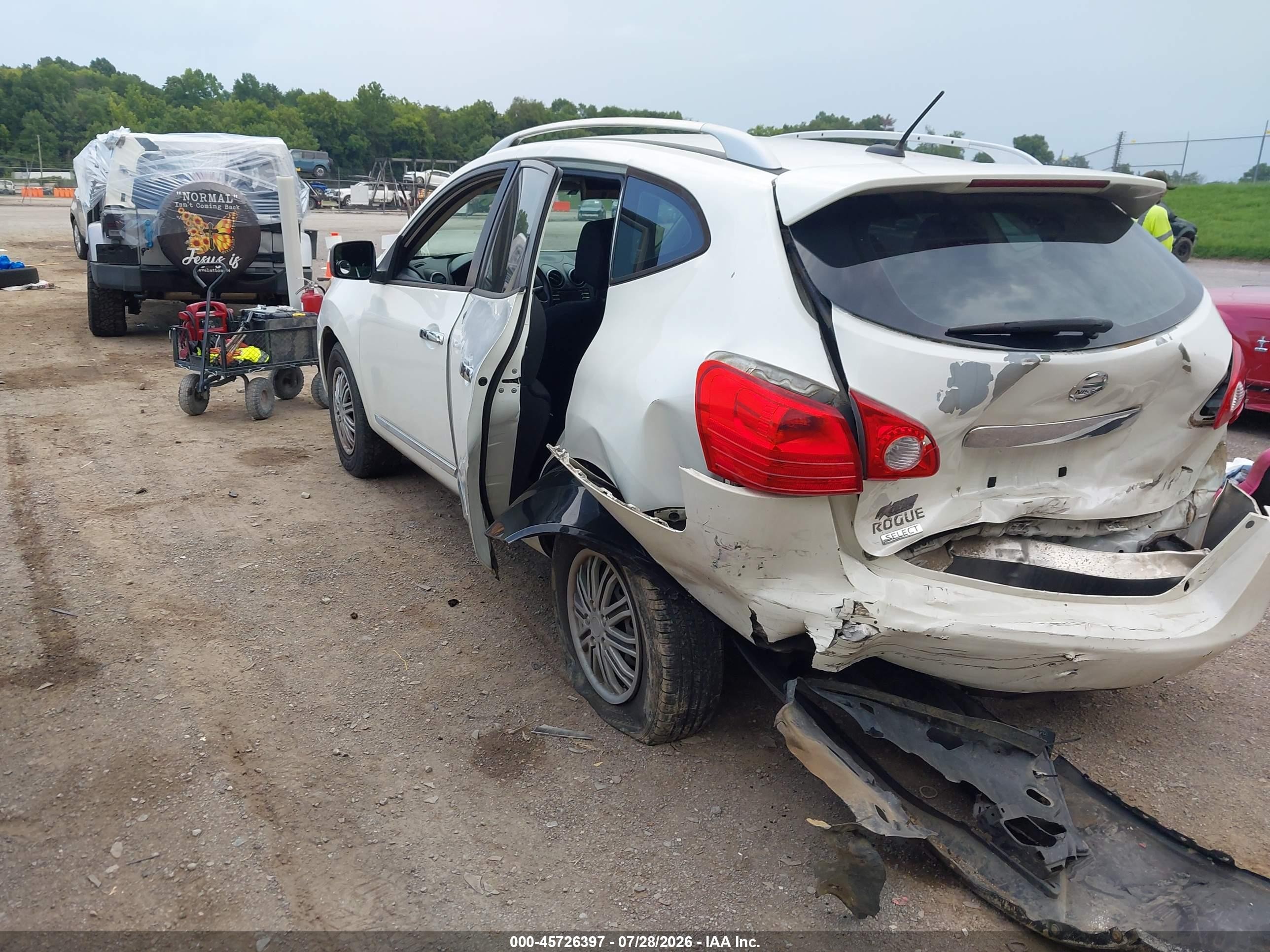 2015 Nissan Rogue Select S White vin: JN8AS5MT8FW658952