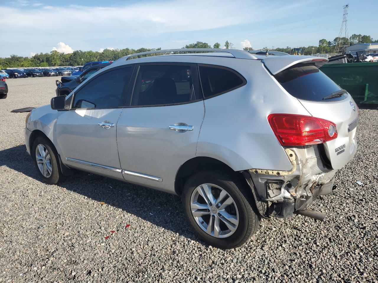 2015 Nissan Rogue Select S Серебряный vin: JN8AS5MT8FW664752