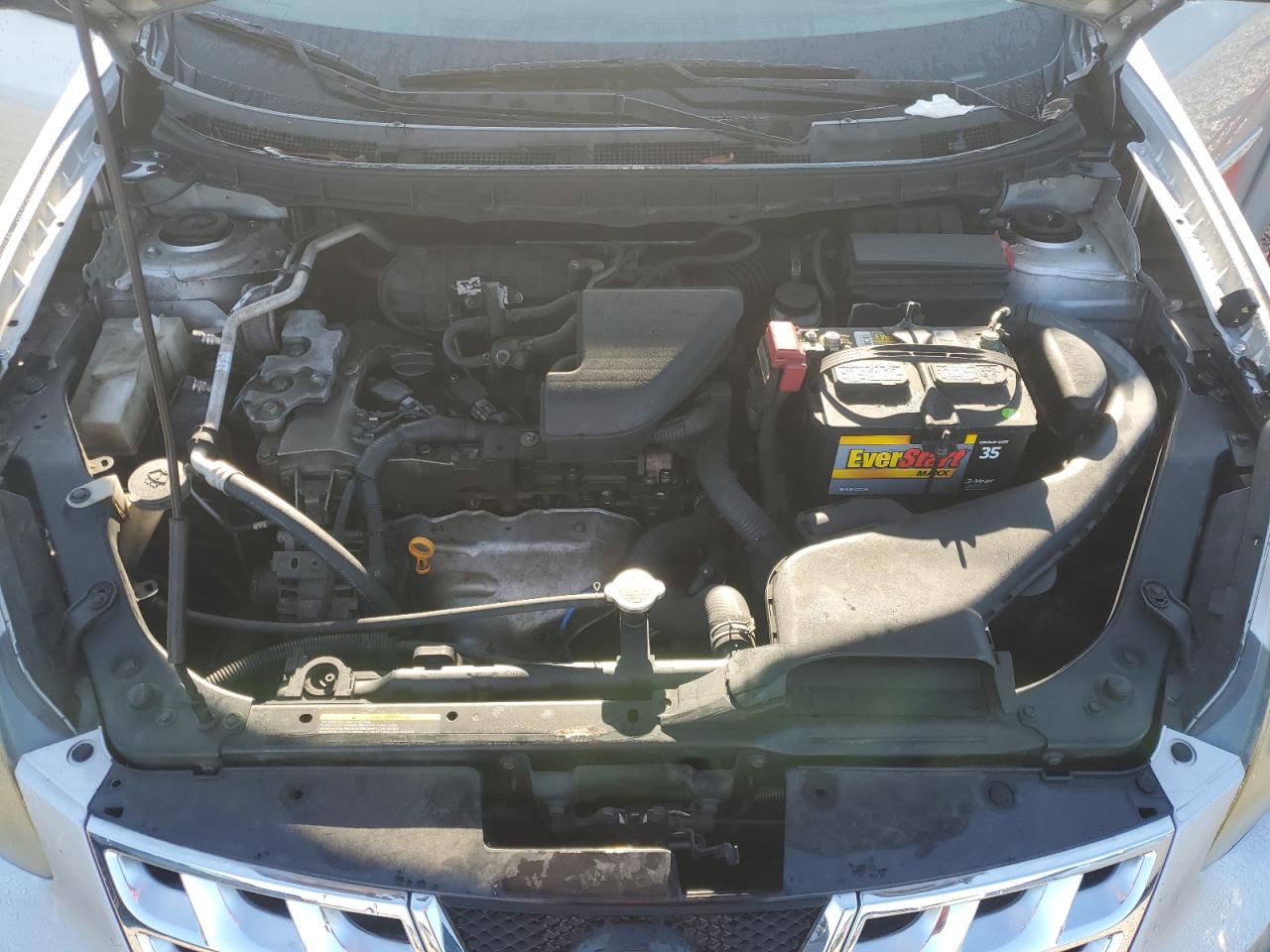 2015 Nissan Rogue Select S Серебряный vin: JN8AS5MT8FW664752