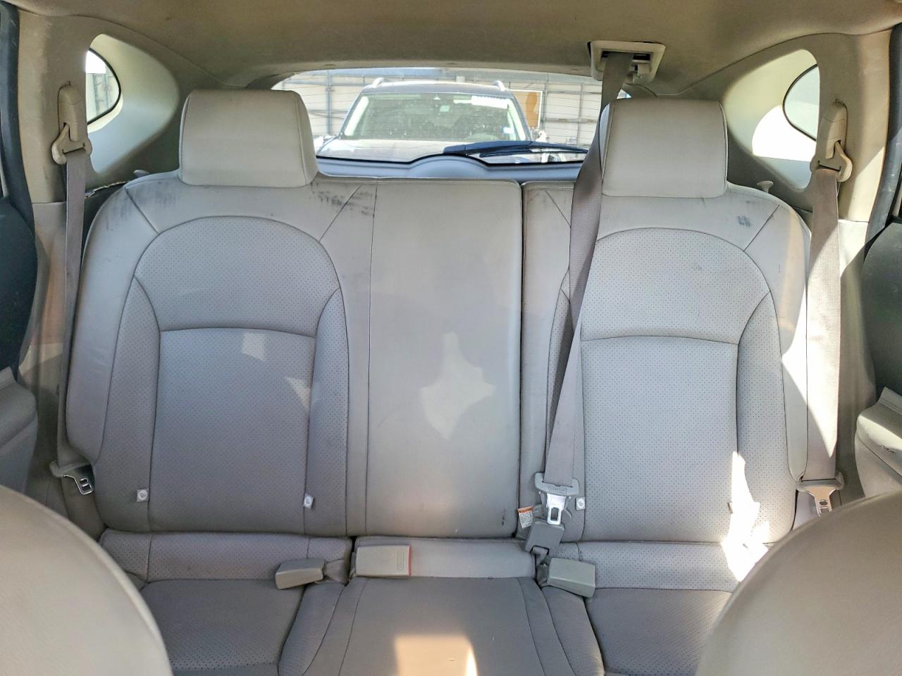 2011 Nissan Rogue S White vin: JN8AS5MT9BW185542