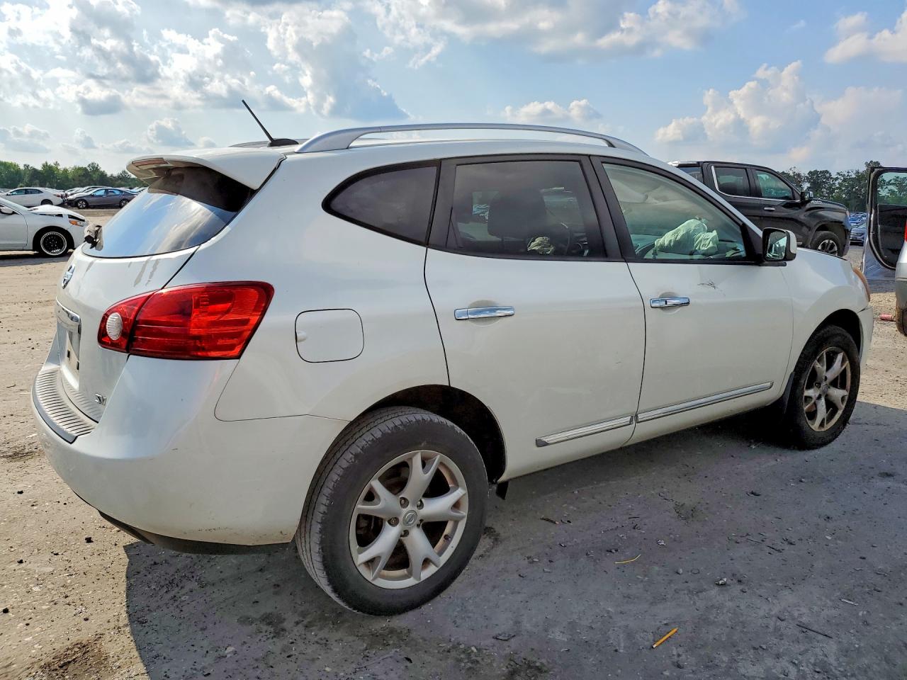 2011 Nissan Rogue S White vin: JN8AS5MT9BW185718