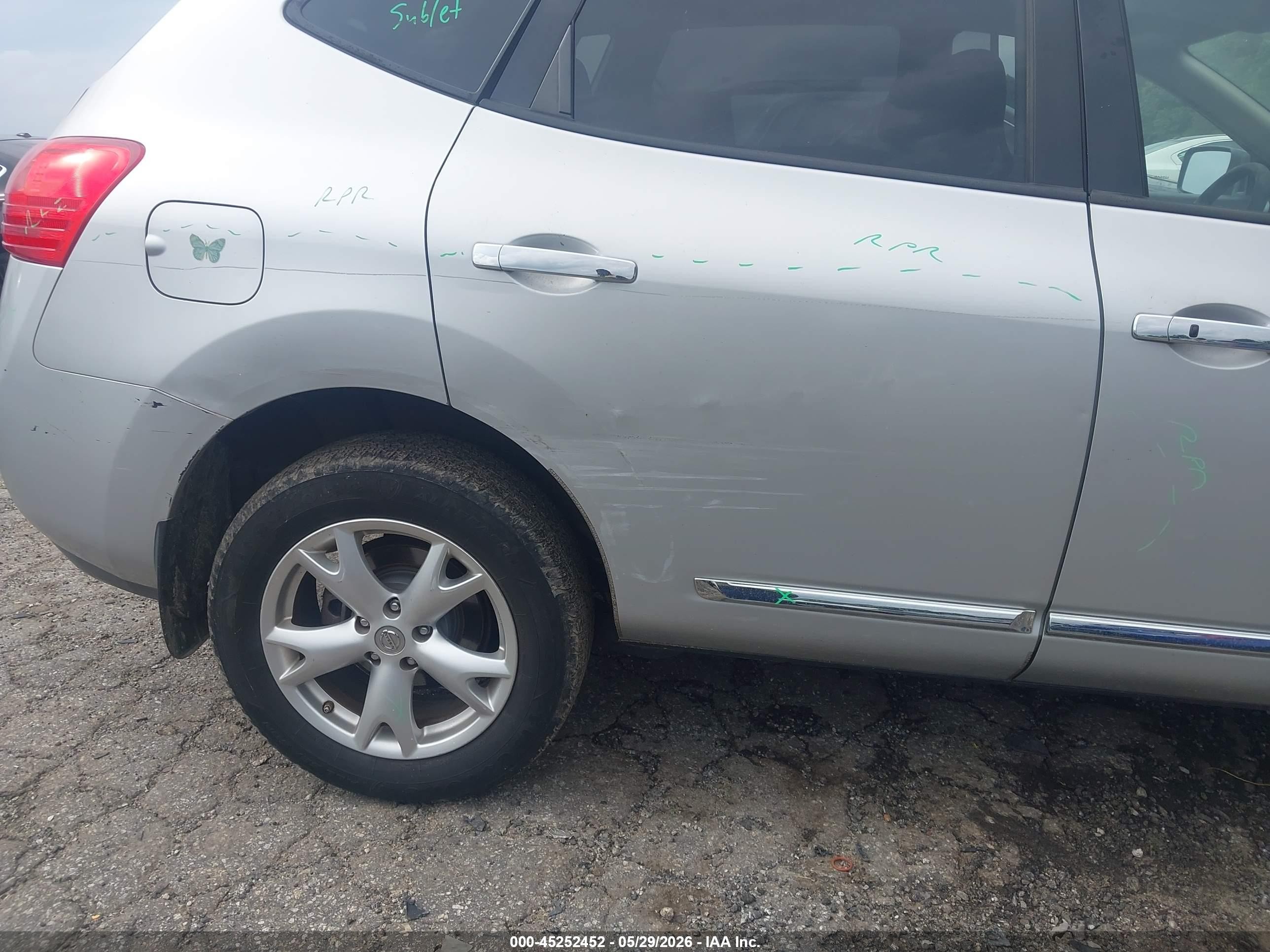 2011 Nissan Rogue Sv Silver vin: JN8AS5MT9BW563357