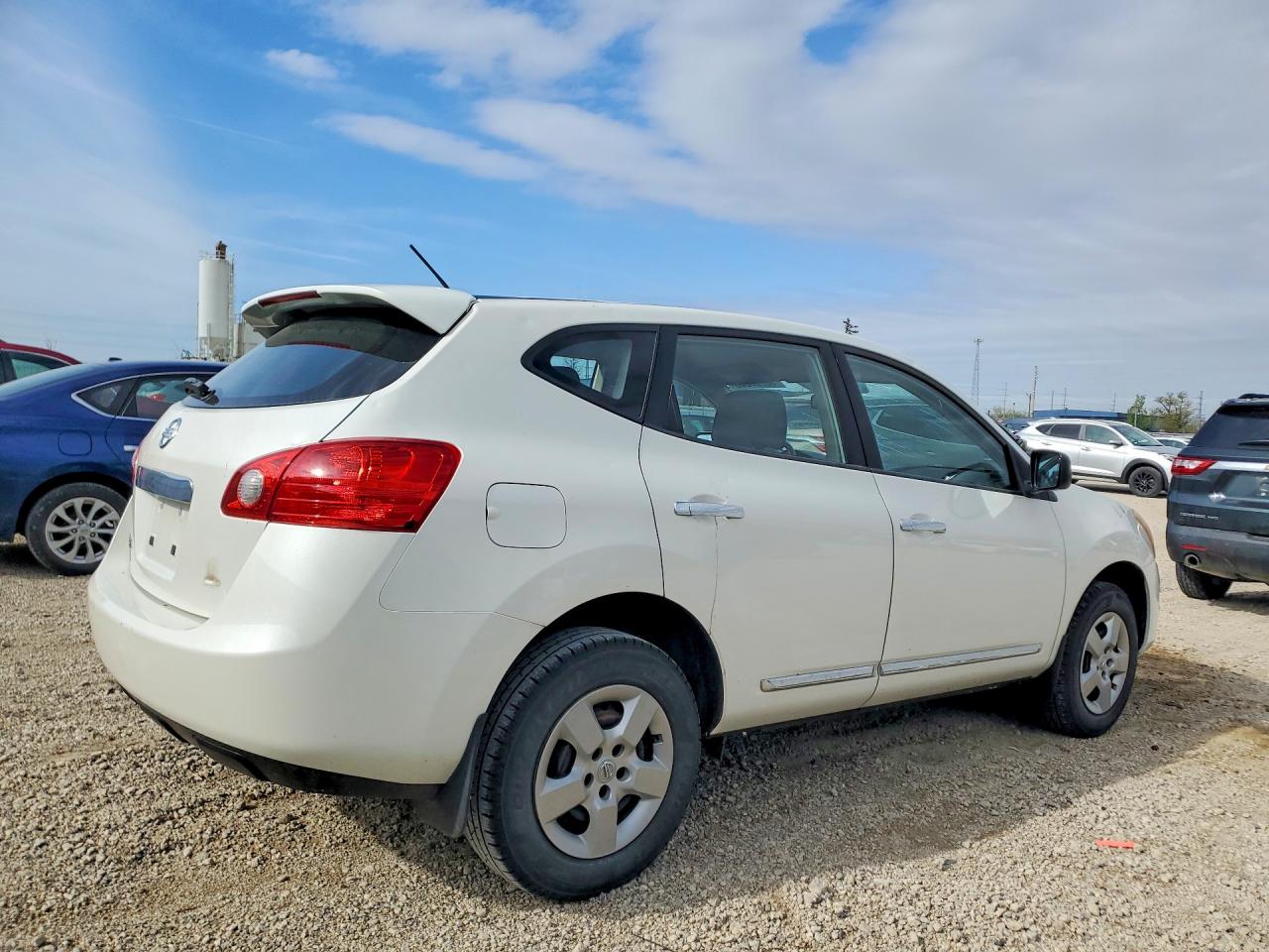 2012 Nissan Rogue S White vin: JN8AS5MT9CW294892