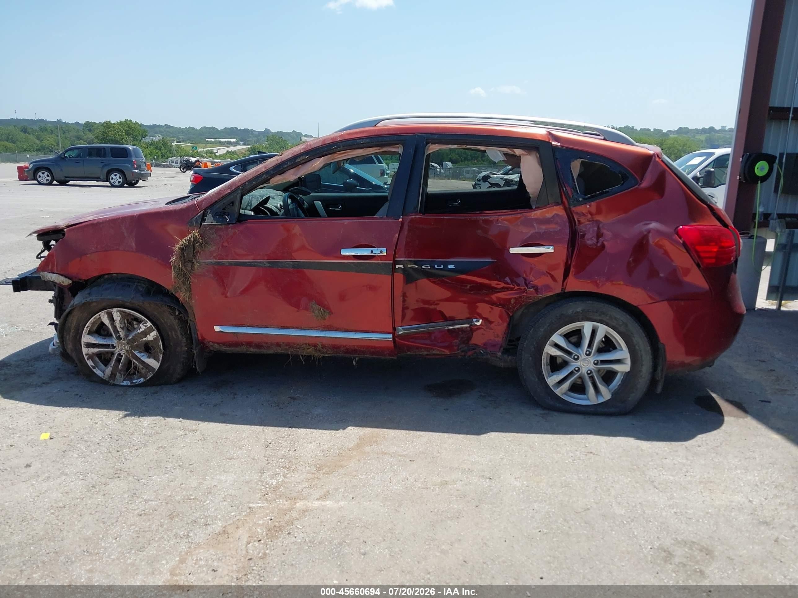 2013 Nissan Rogue Sv Красный vin: JN8AS5MT9DW001994