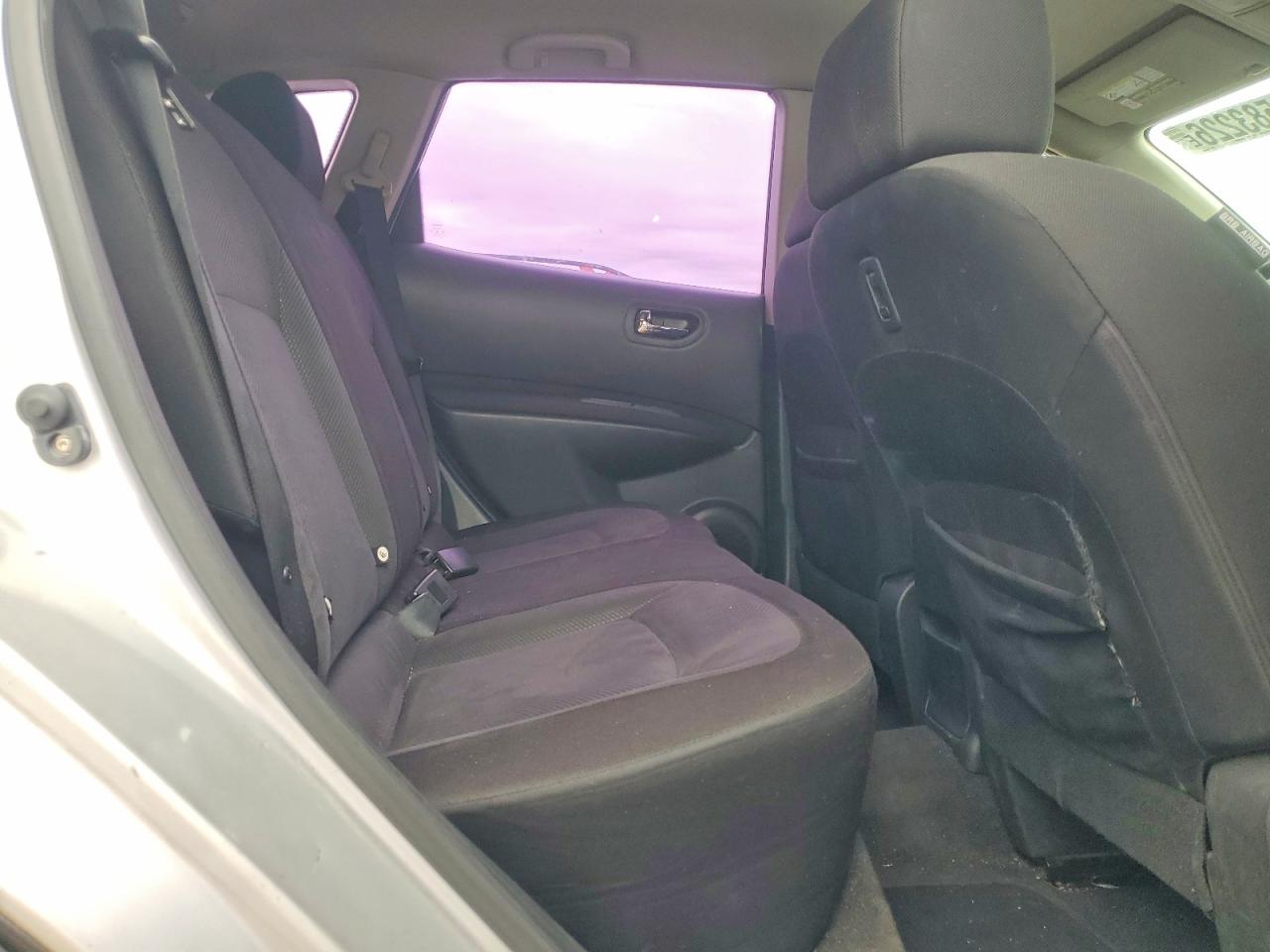 2013 Nissan Rogue S Silver vin: JN8AS5MT9DW509429