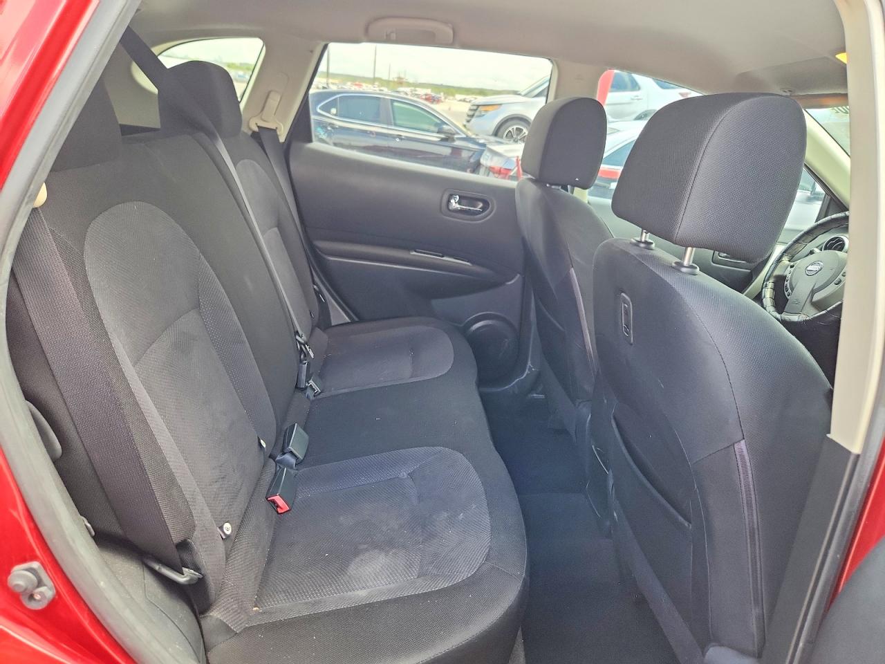 2013 Nissan Rogue S Red vin: JN8AS5MT9DW521757