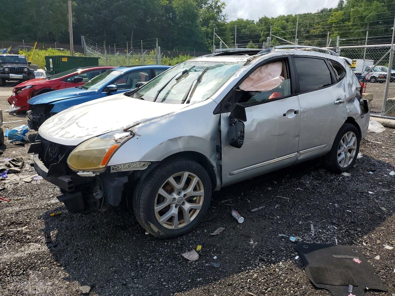 2013 Nissan Rogue S Серебряный vin: JN8AS5MT9DW545301