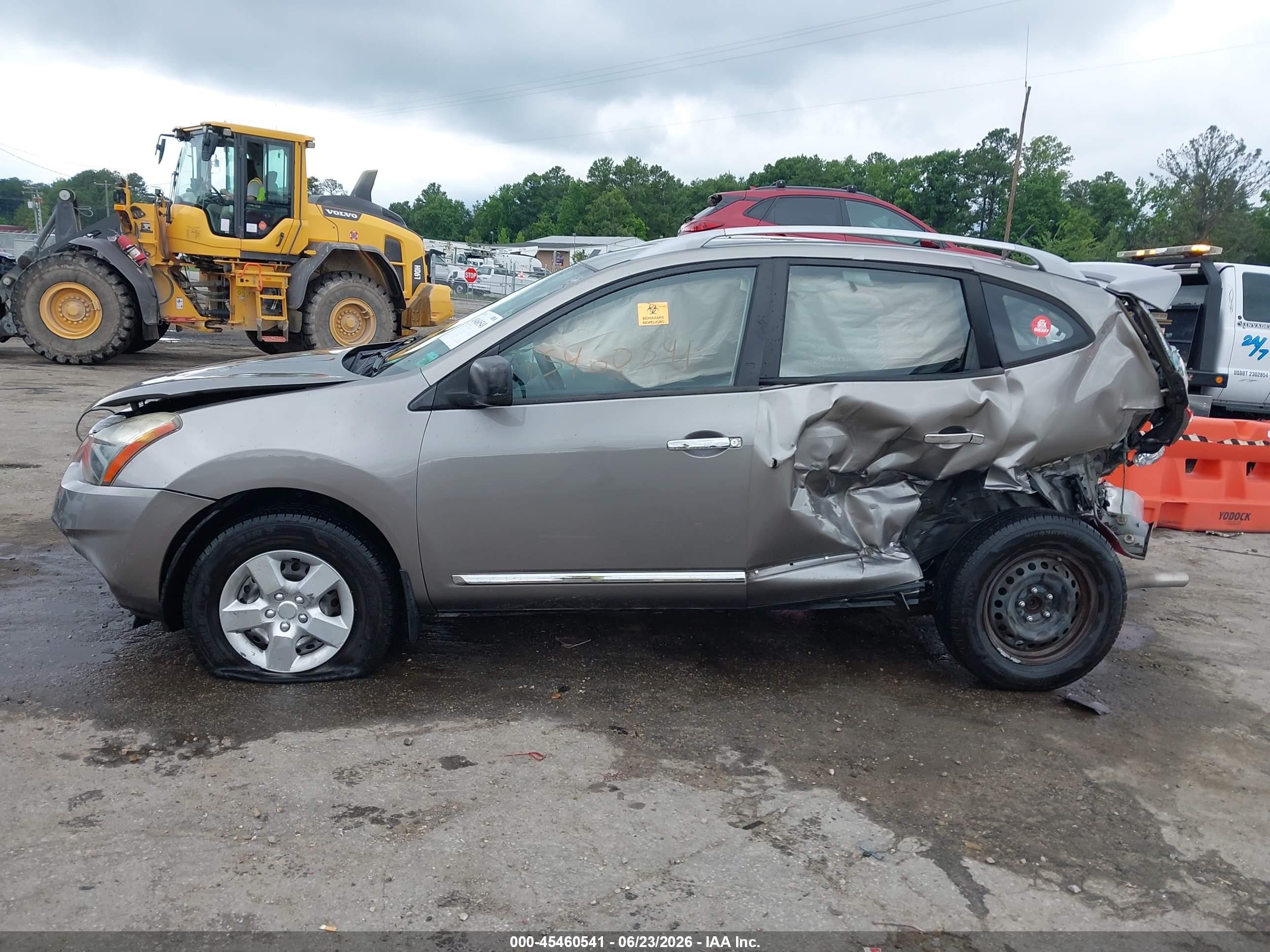 2014 Nissan Rogue Select S Brown vin: JN8AS5MT9EW101580
