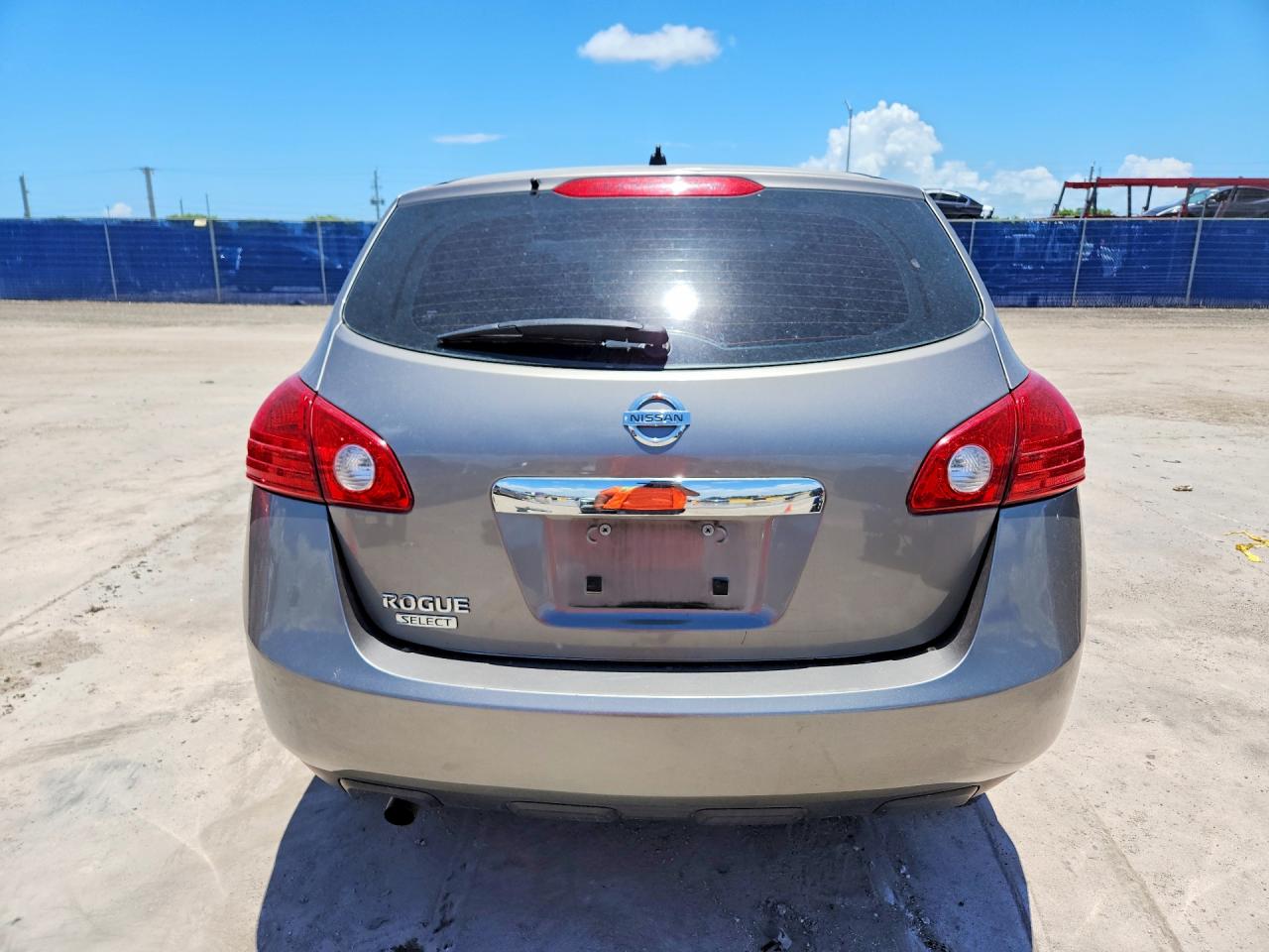 2014 Nissan Rogue Select S Gray vin: JN8AS5MT9EW606468