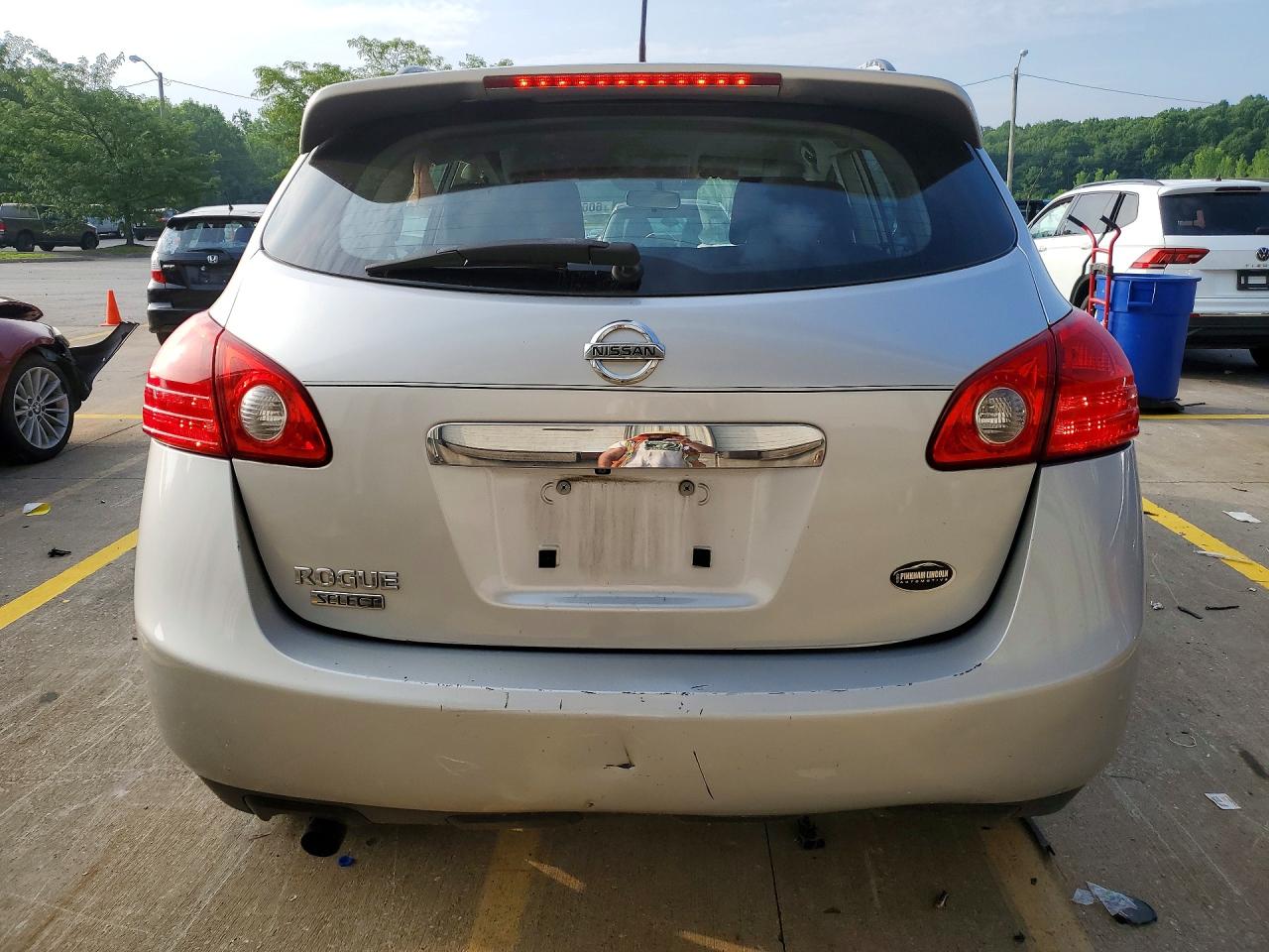 2014 Niss Rogue Silver vin: JN8AS5MT9EW615509
