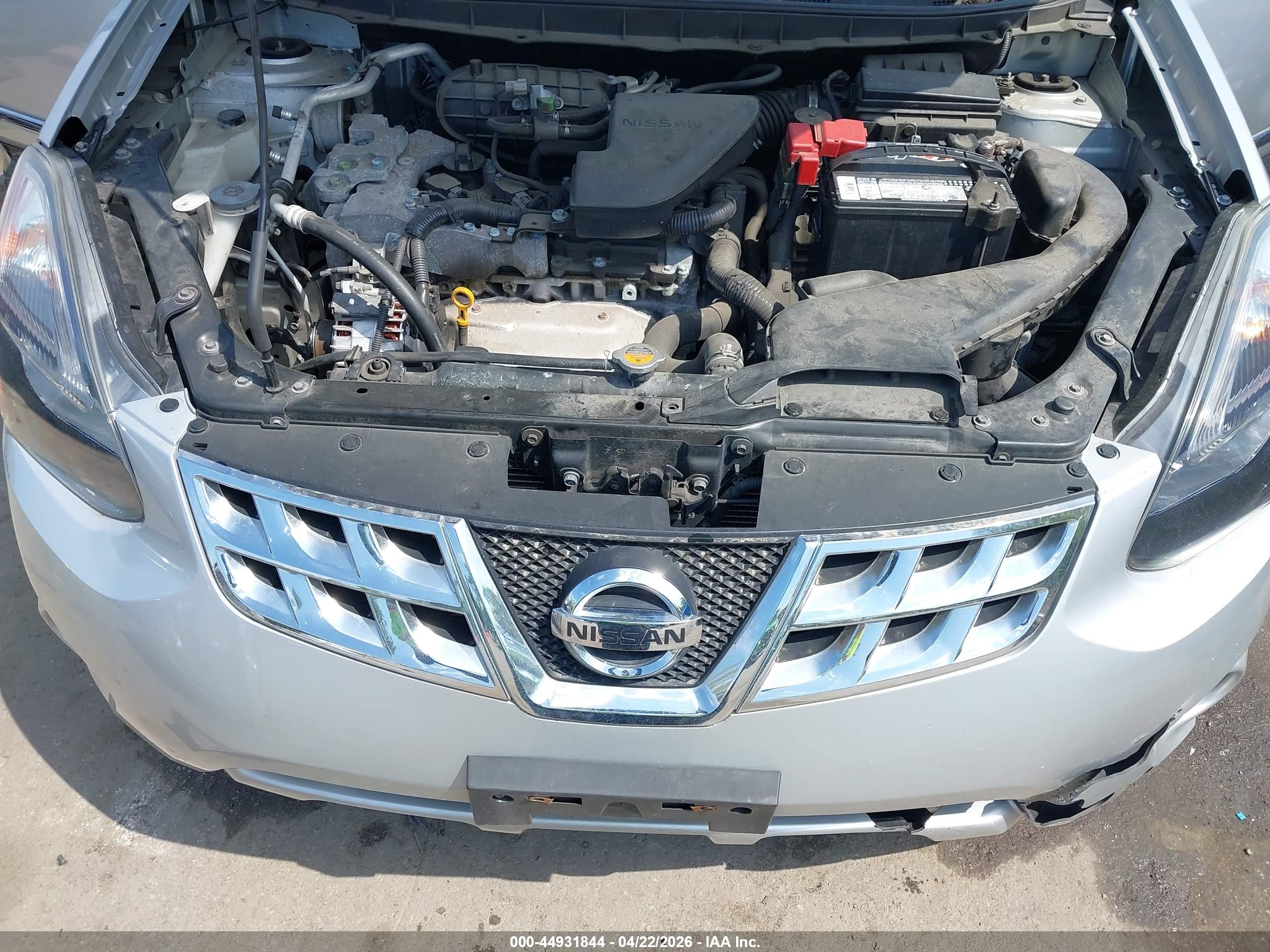 2014 Nissan Rogue Select S Silver vin: JN8AS5MT9EW620029