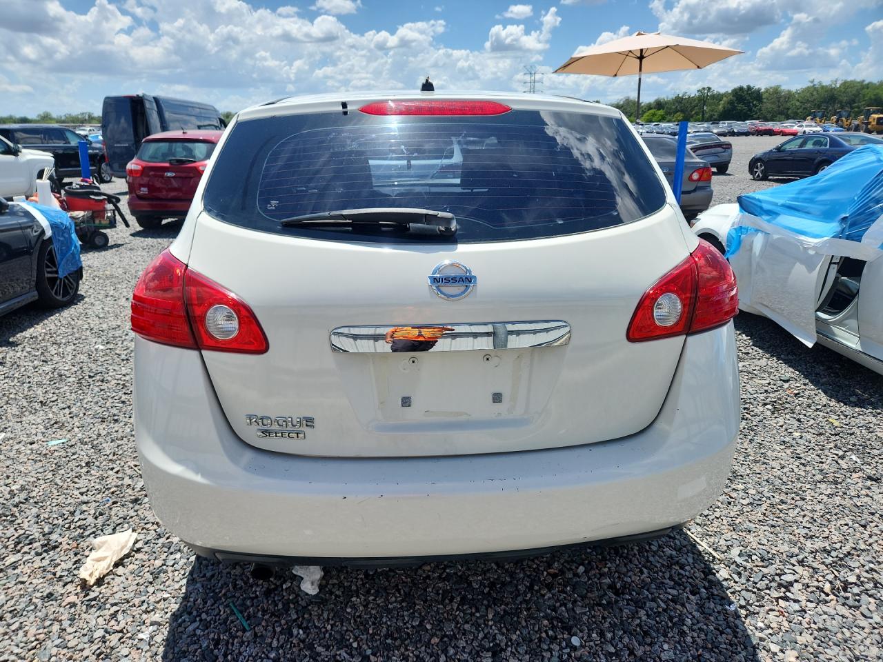 2015 Nissan Rogue Select S Белый vin: JN8AS5MT9FW151011