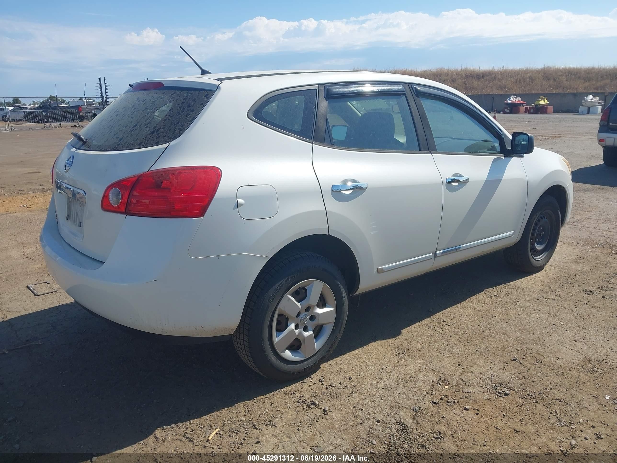 2015 Nissan Rogue Select S White vin: JN8AS5MT9FW161909