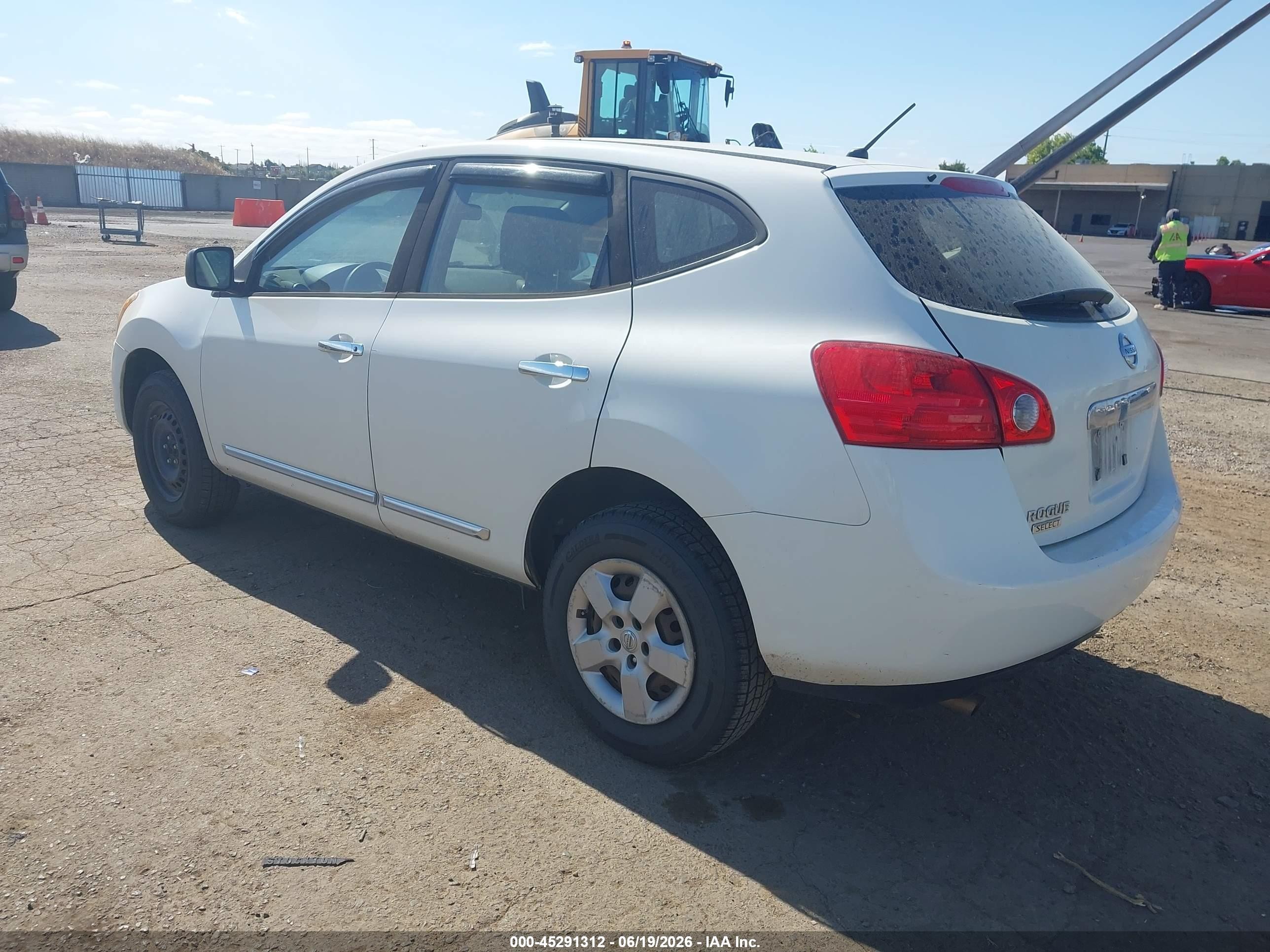 2015 Nissan Rogue Select S White vin: JN8AS5MT9FW161909