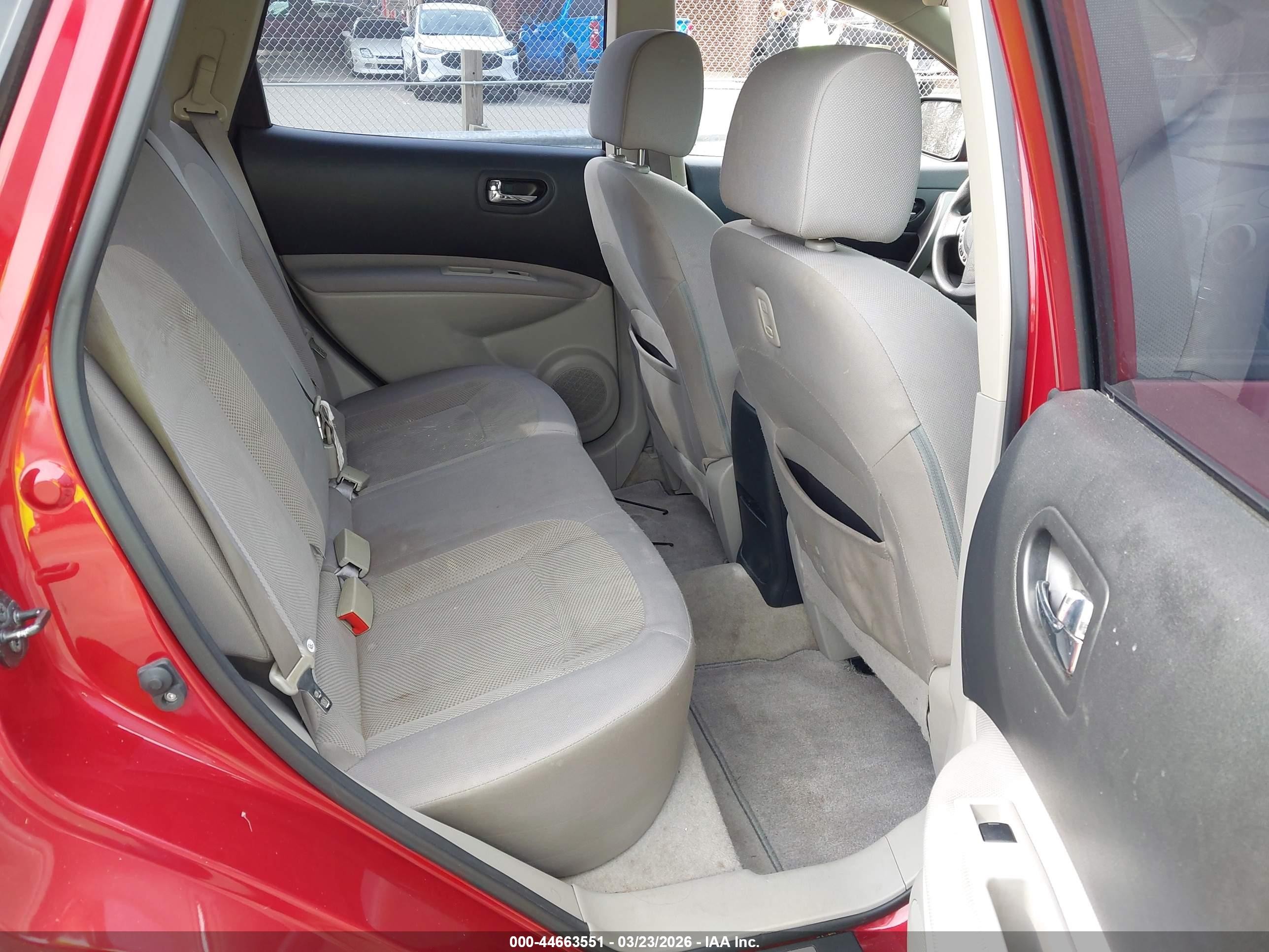 2015 Nissan Rogue Select S Red vin: JN8AS5MT9FW164115