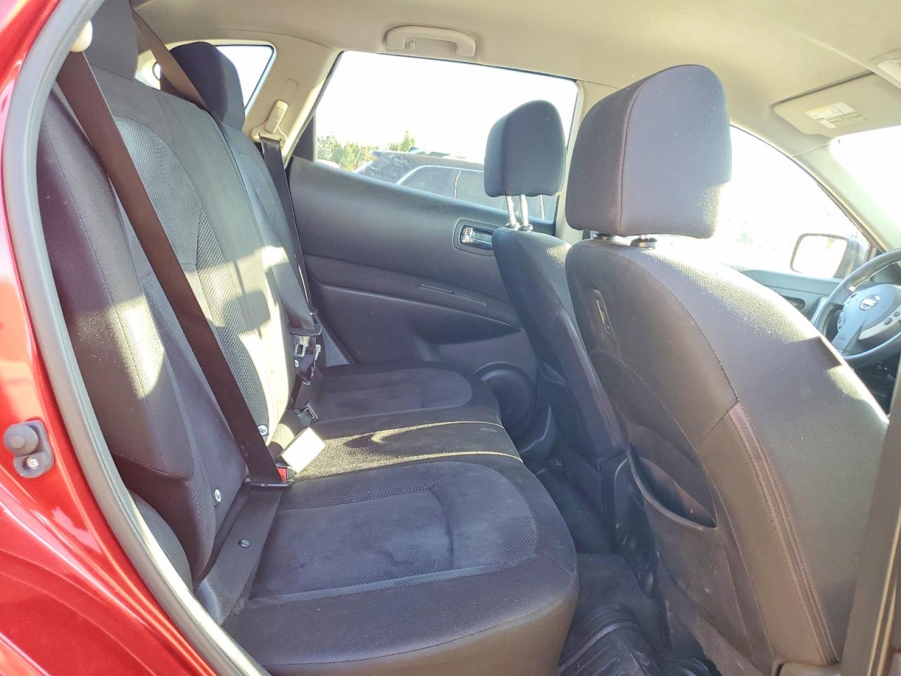 2015 Nissan Rogue Select S Red vin: JN8AS5MT9FW165328