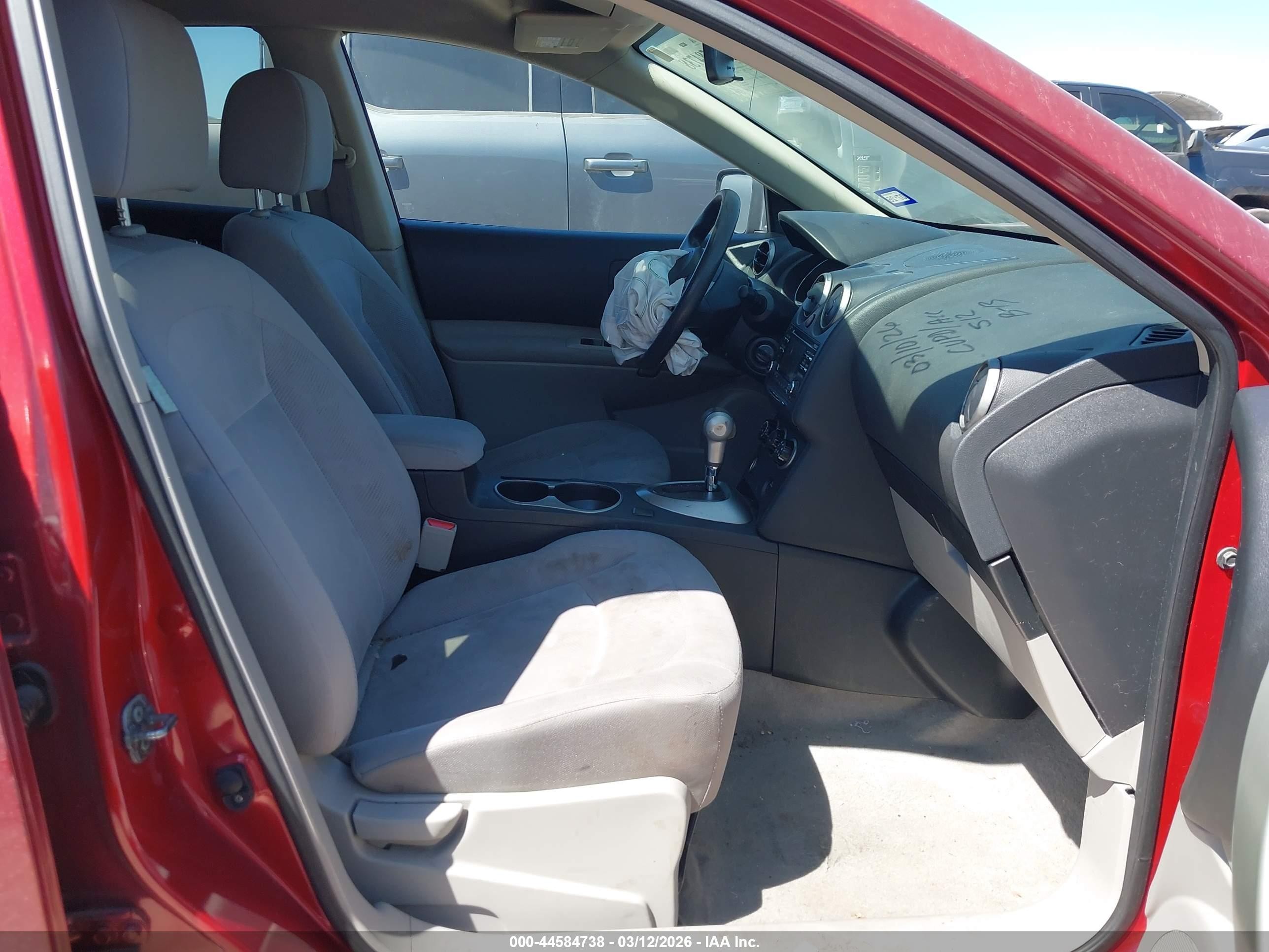 2015 Nissan Rogue Select S Red vin: JN8AS5MT9FW662606