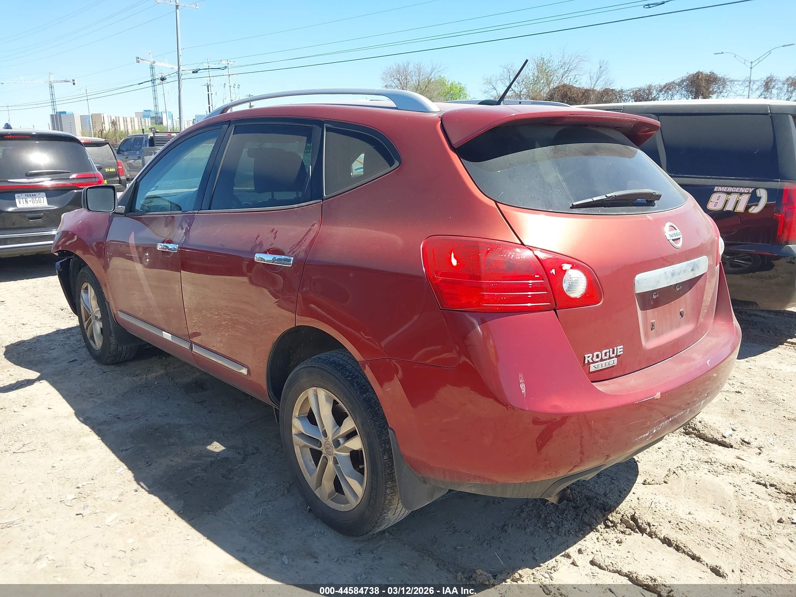 2015 Nissan Rogue Select S Red vin: JN8AS5MT9FW662606