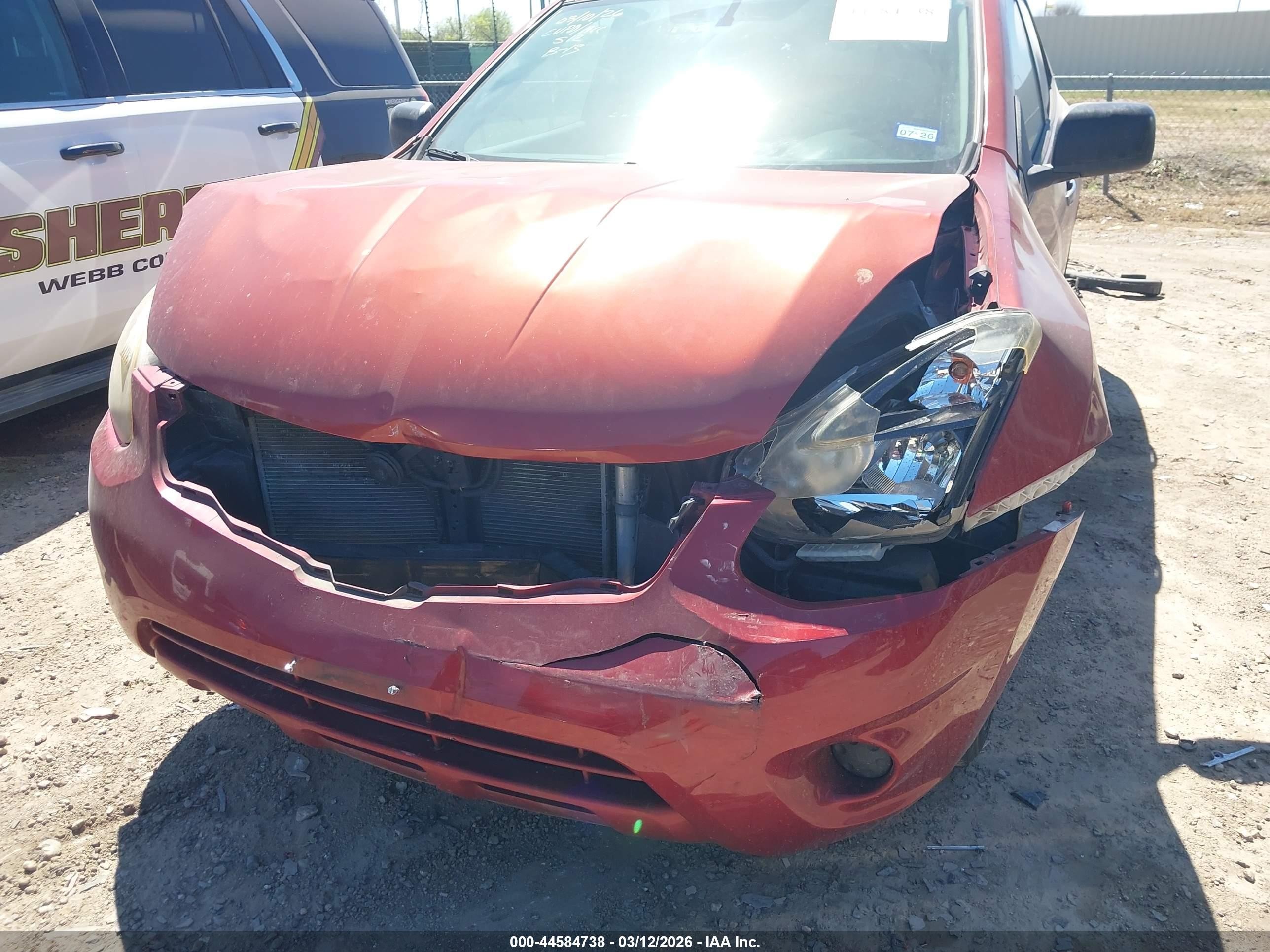 2015 Nissan Rogue Select S Red vin: JN8AS5MT9FW662606