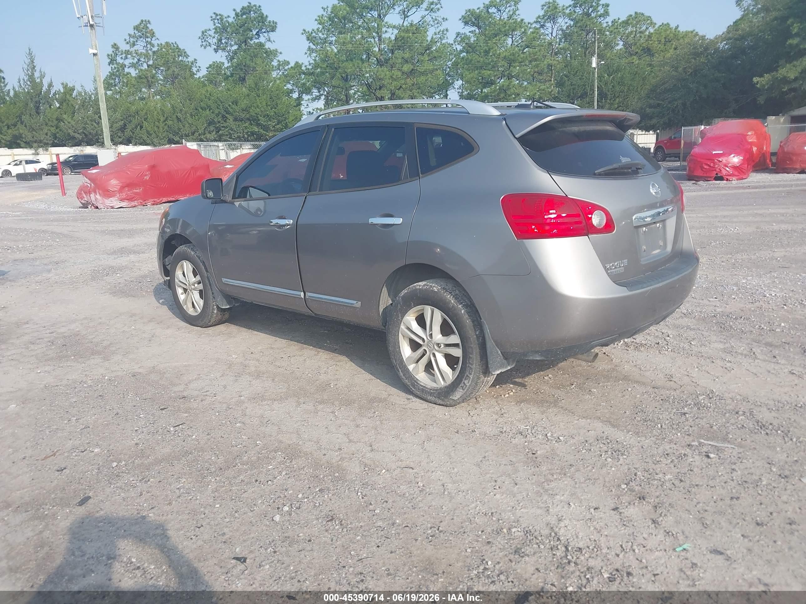 2015 Nissan Rogue Select S Silver vin: JN8AS5MT9FW665084