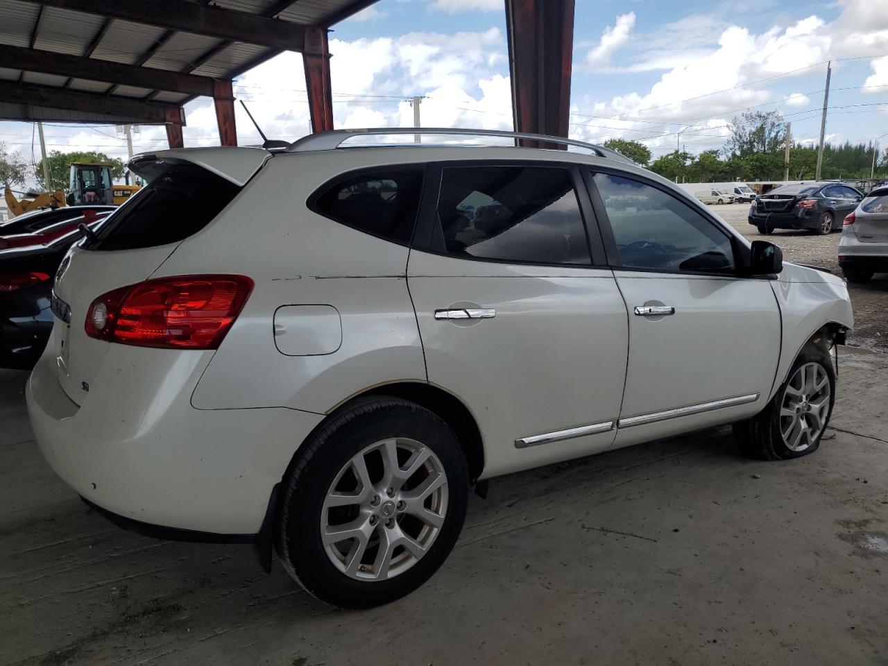 2011 Nissan Rogue S White vin: JN8AS5MTXBW162612