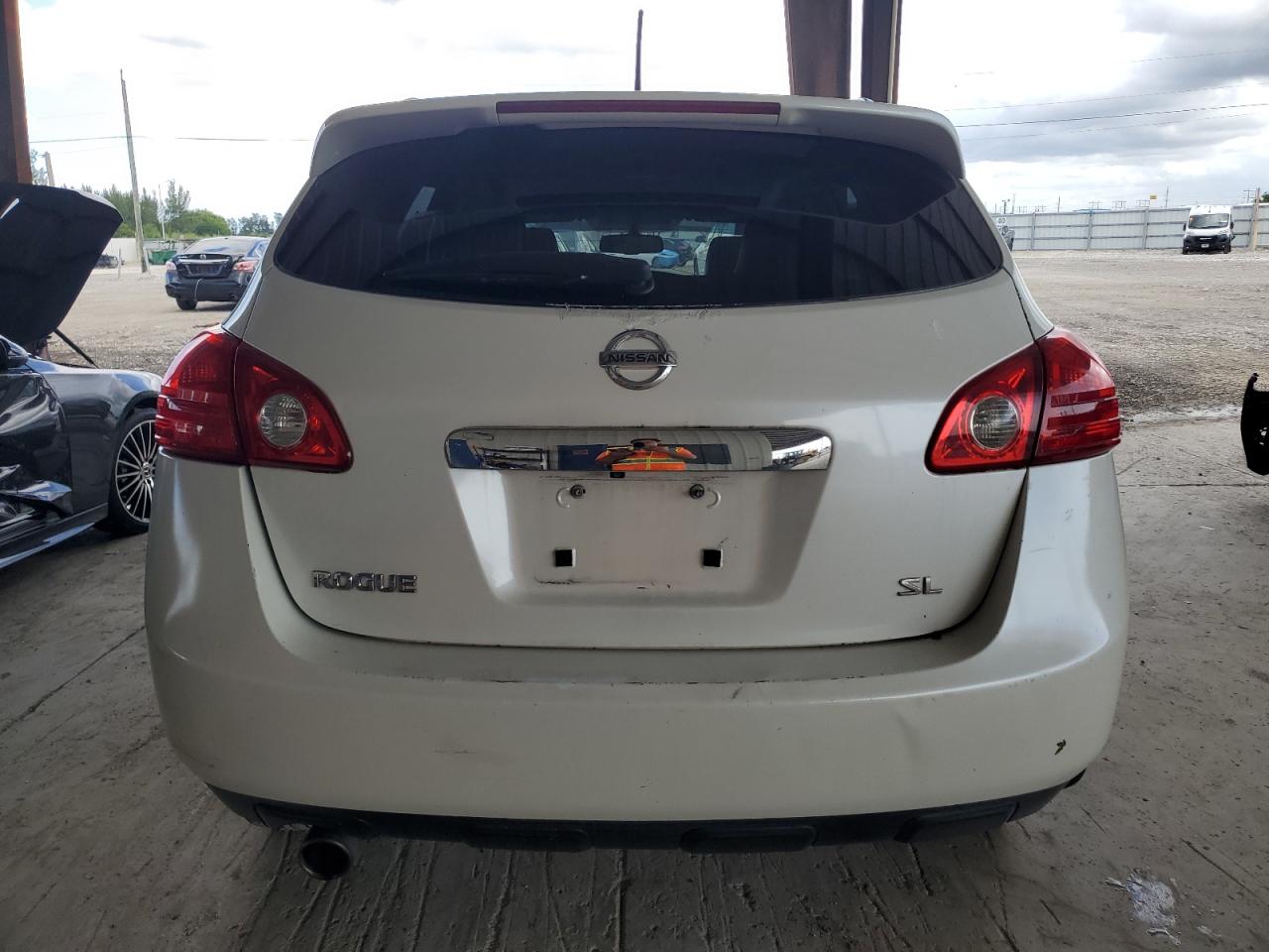 2011 Nissan Rogue S White vin: JN8AS5MTXBW162612