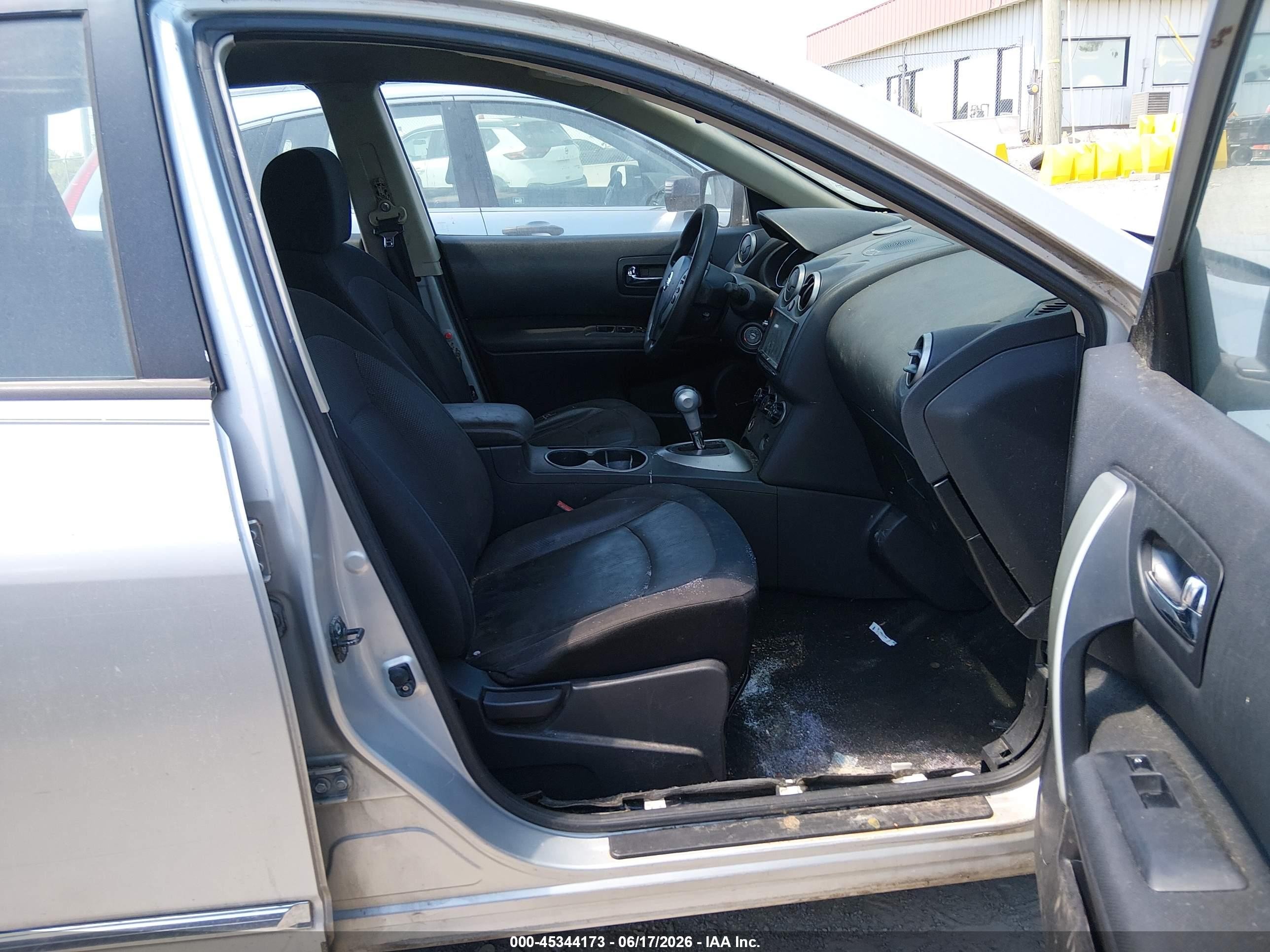2011 Nissan Rogue S Silver vin: JN8AS5MTXBW163226