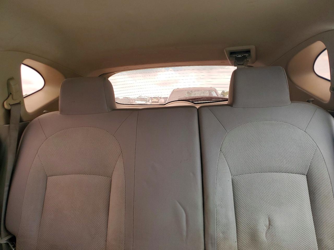 2011 Nissan Rogue S White vin: JN8AS5MTXBW168457