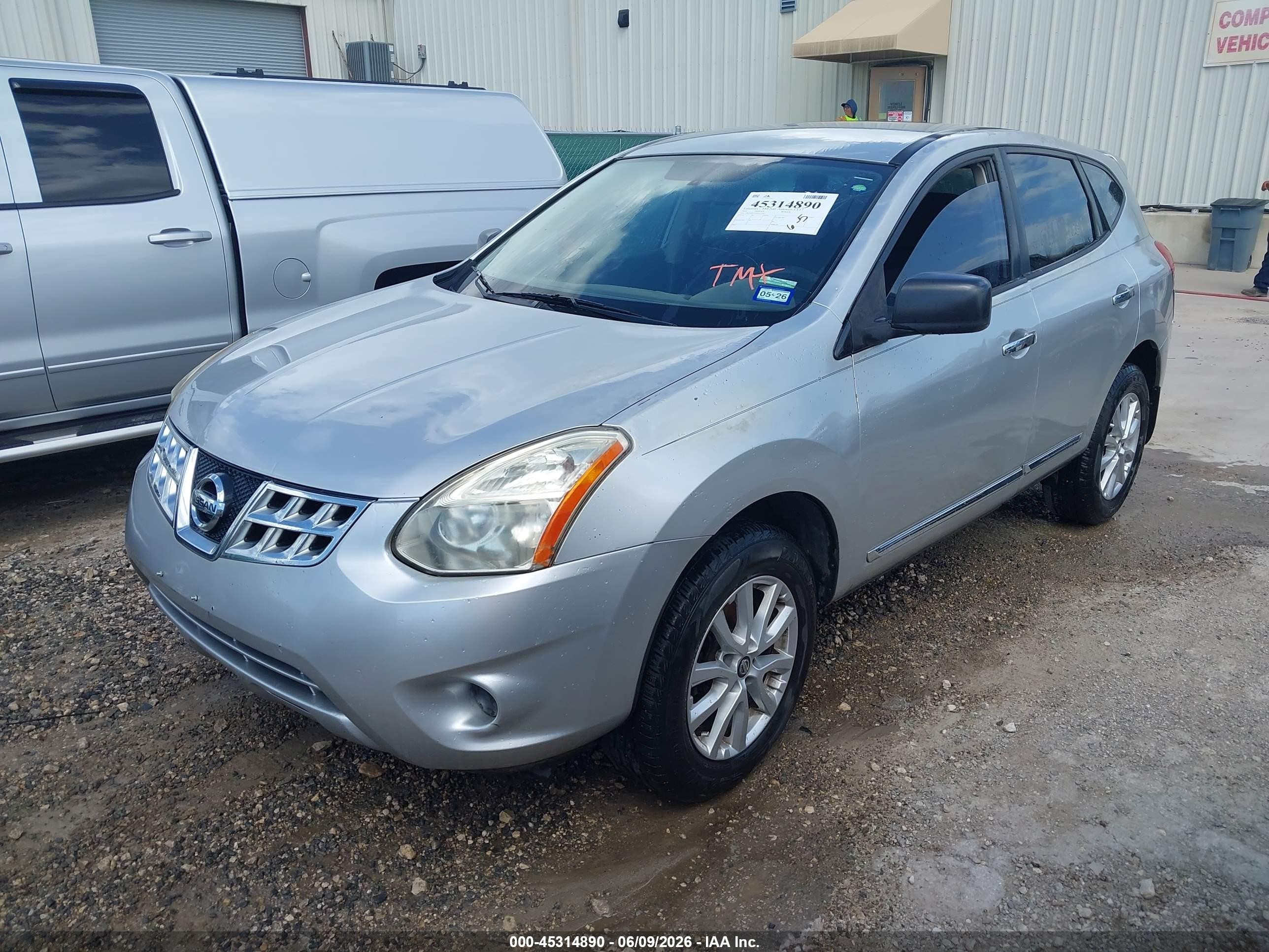 2011 Nissan Rogue S Silver vin: JN8AS5MTXBW575047