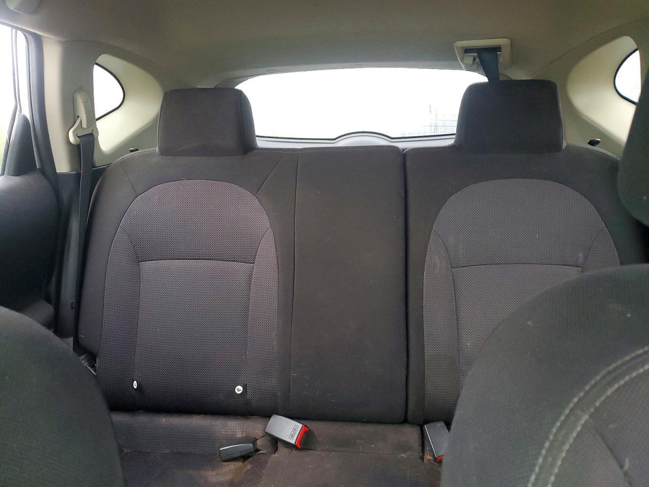 2012 Nissan Rogue S 4d White vin: JN8AS5MTXCW280385