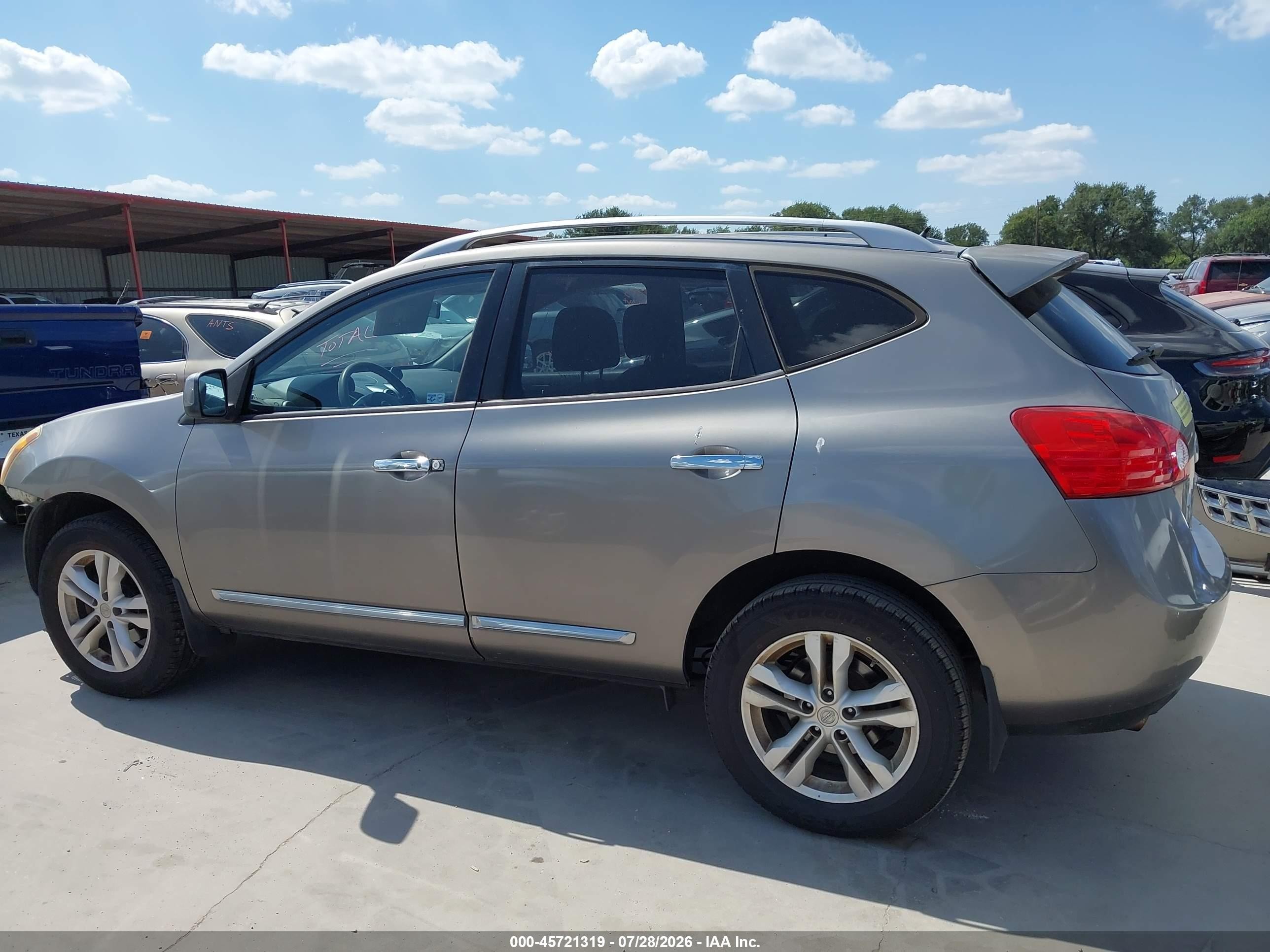 2012 Nissan Rogue Sv Серый vin: JN8AS5MTXCW607089